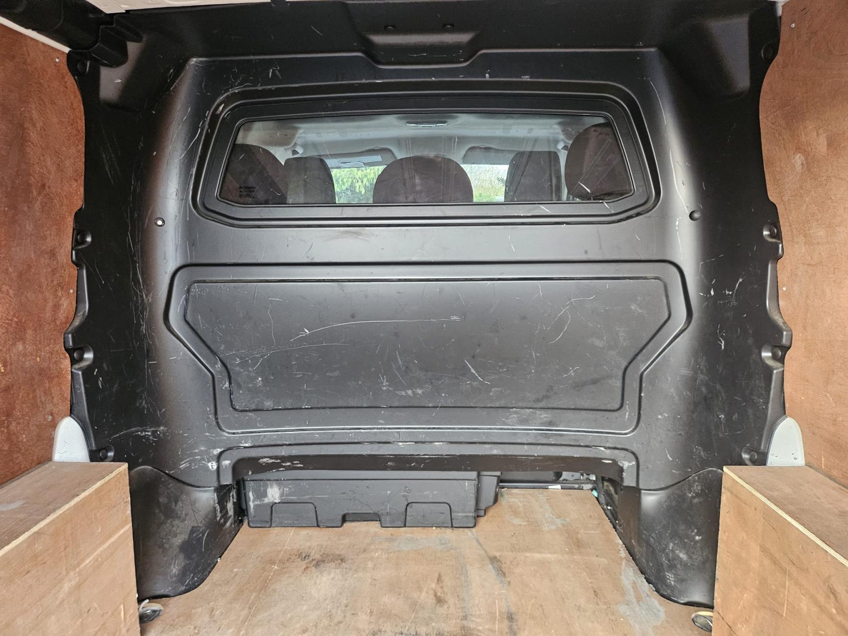 Vauxhall Vivaro 2.0 Turbo D 3100 Sportive Crew Van Double Cab 5dr Diesel Manual L2 H1 Euro 6 (s/s) (120 ps)