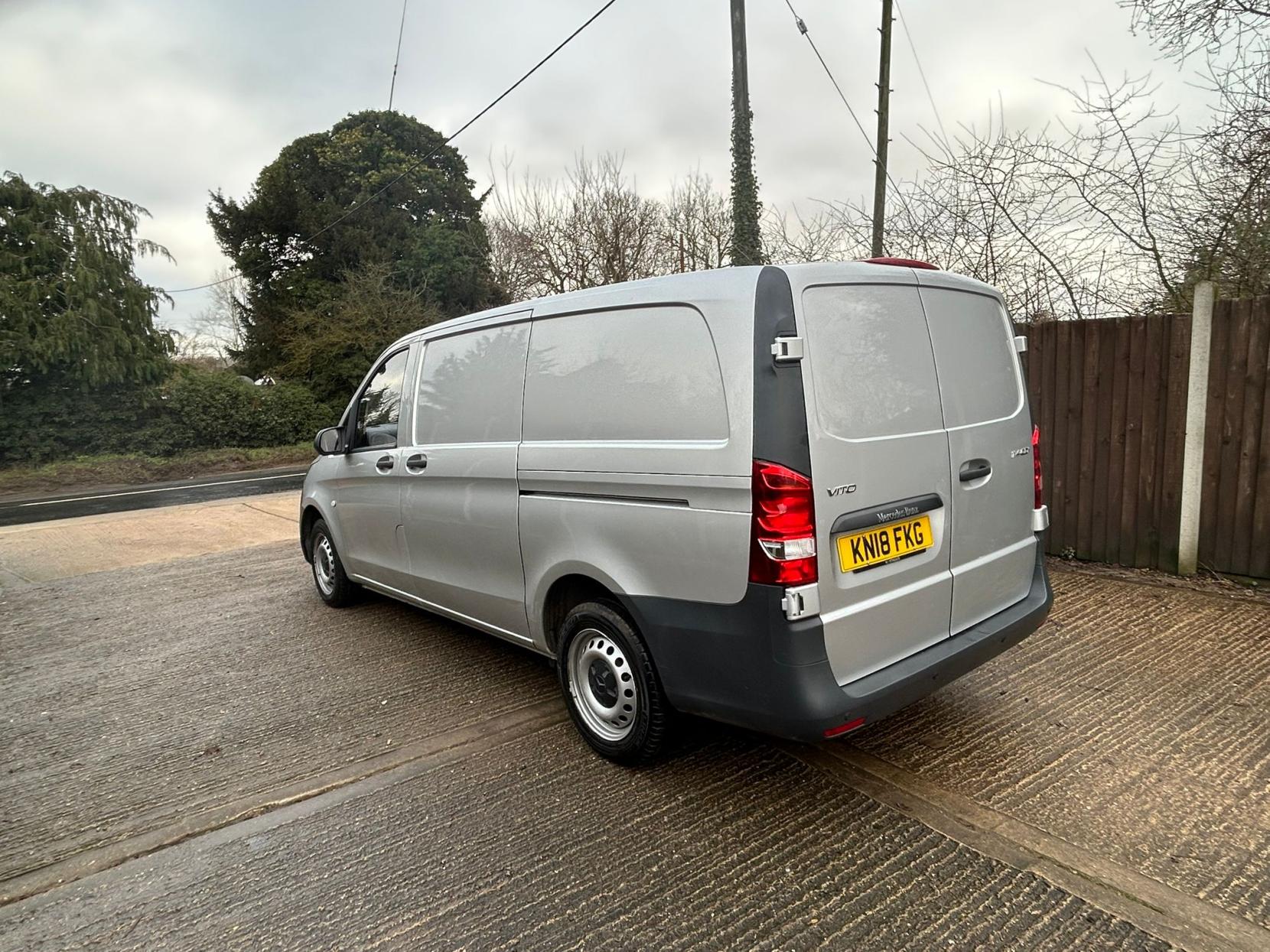 Mercedes-Benz Vito 2.1 114 CDI BlueTEC Panel Van 6dr Diesel Manual RWD L2 Euro 6 (136 ps)