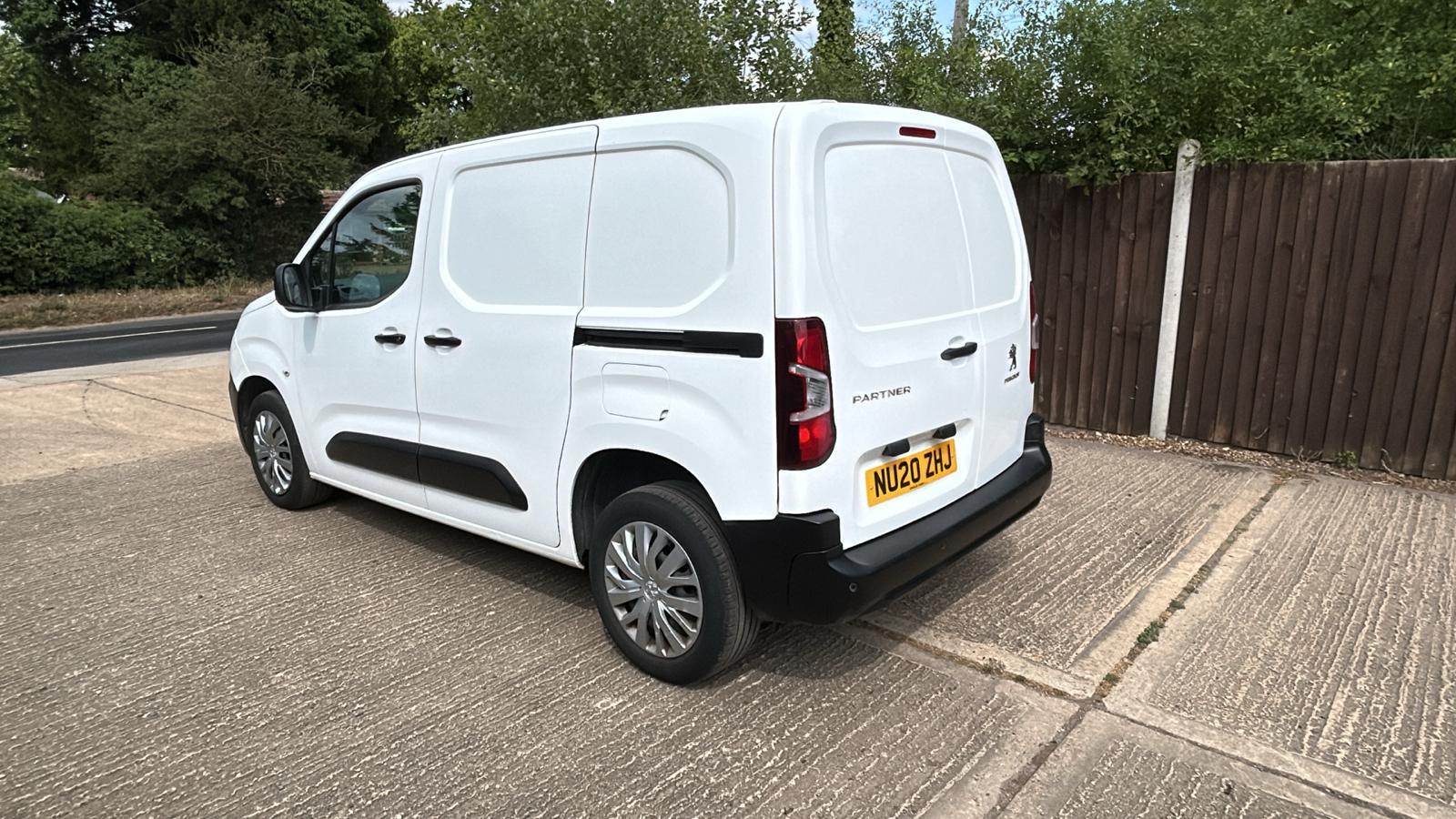 Peugeot Partner 1.5 BlueHDi 1000 Professional Standard Panel Van 5dr Diesel Manual SWB Euro 6 (s/s) (100 bhp)