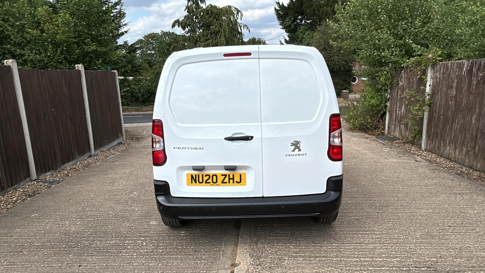 Peugeot Partner 1.5 BlueHDi 1000 Professional Standard Panel Van 5dr Diesel Manual SWB Euro 6 (s/s) (100 bhp)