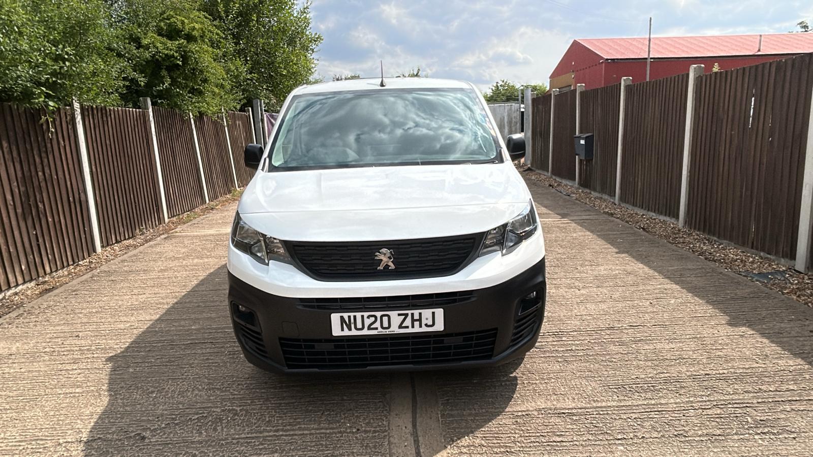Peugeot Partner 1.5 BlueHDi 1000 Professional Standard Panel Van 5dr Diesel Manual SWB Euro 6 (s/s) (100 bhp)