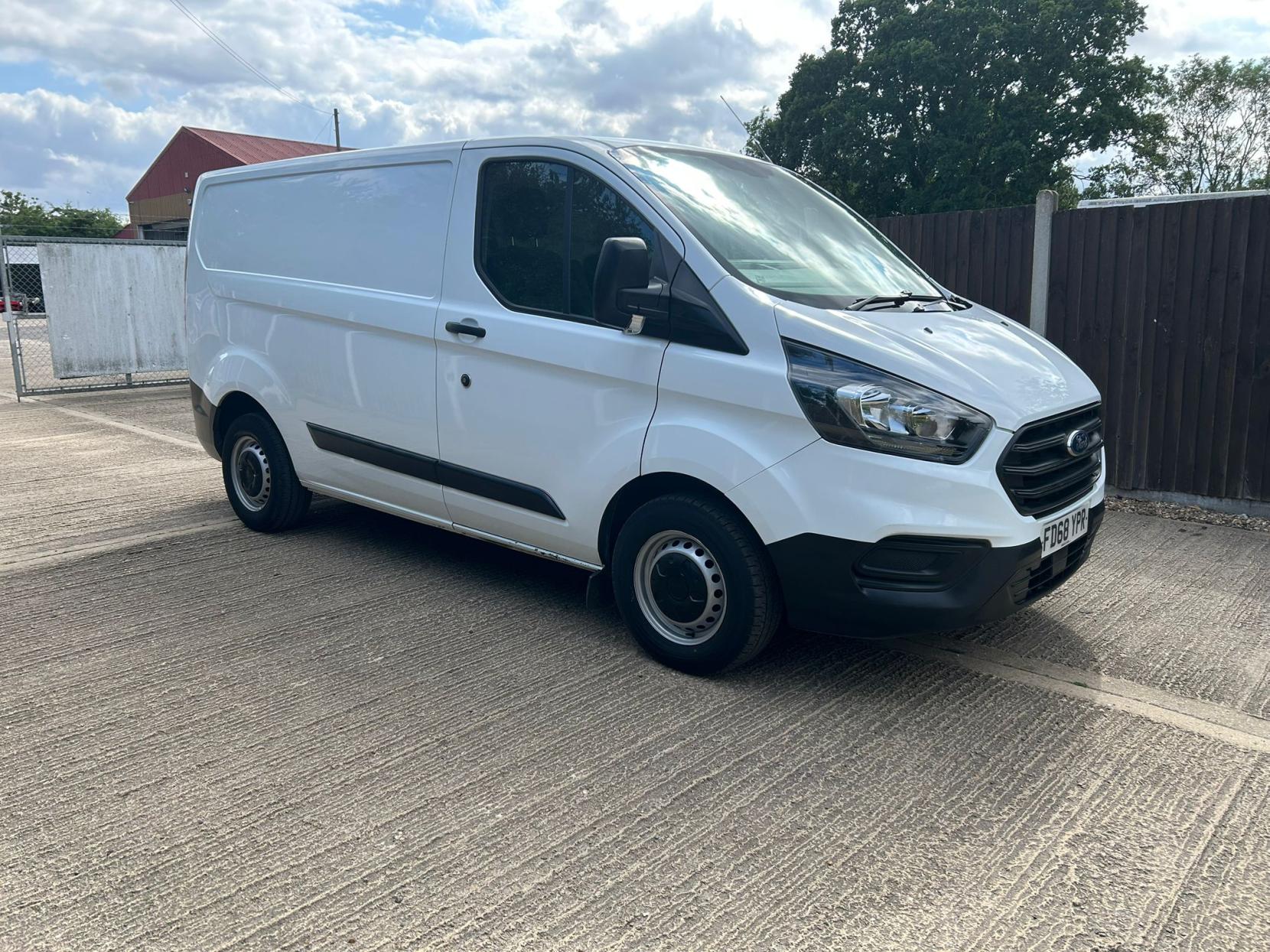 Ford Transit Custom 2.0 300 EcoBlue Panel Van 5dr Diesel Manual L1 H1 Euro 6 (105 ps)