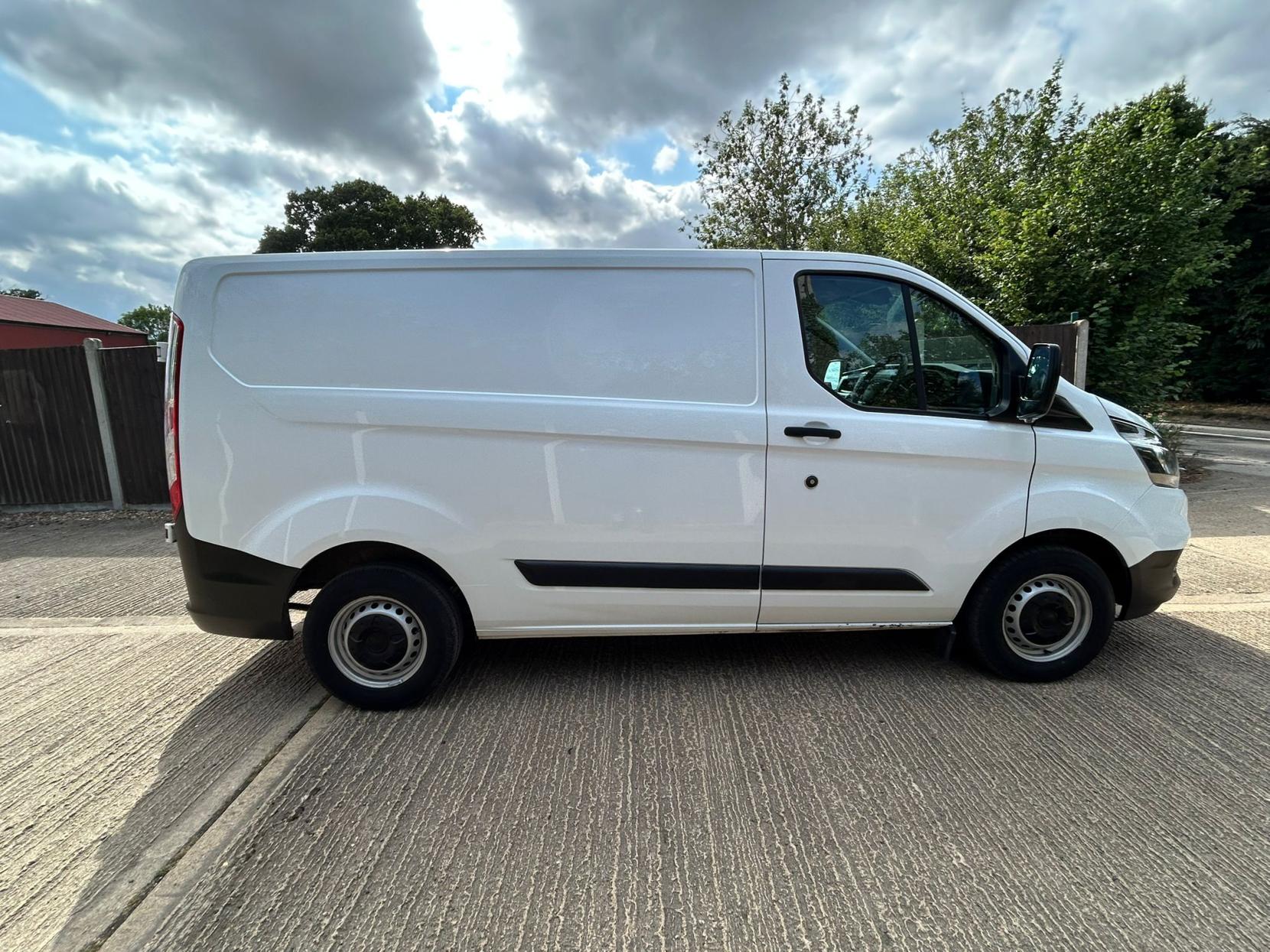 Ford Transit Custom 2.0 300 EcoBlue Panel Van 5dr Diesel Manual L1 H1 Euro 6 (105 ps)