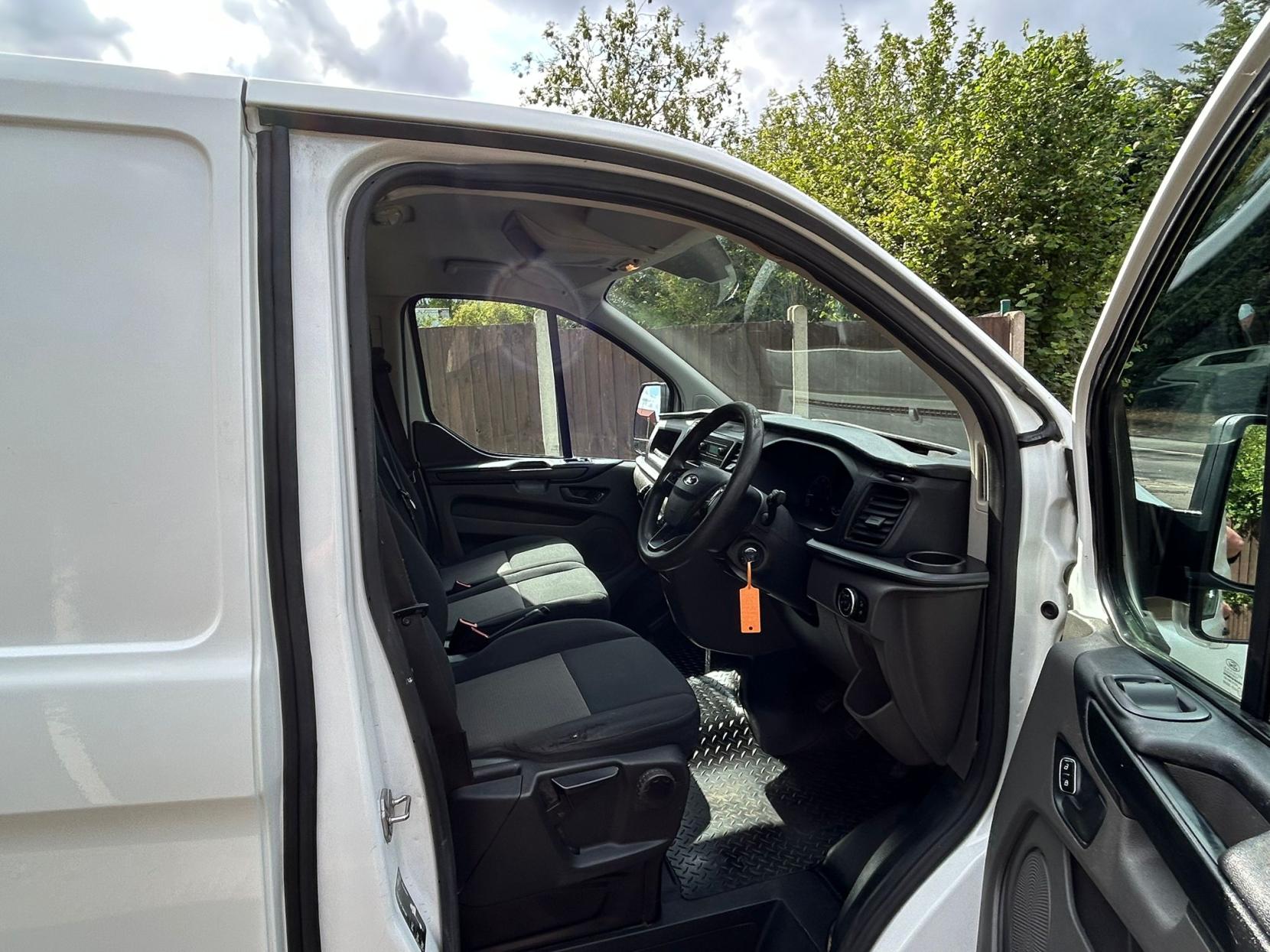 Ford Transit Custom 2.0 300 EcoBlue Panel Van 5dr Diesel Manual L1 H1 Euro 6 (105 ps)