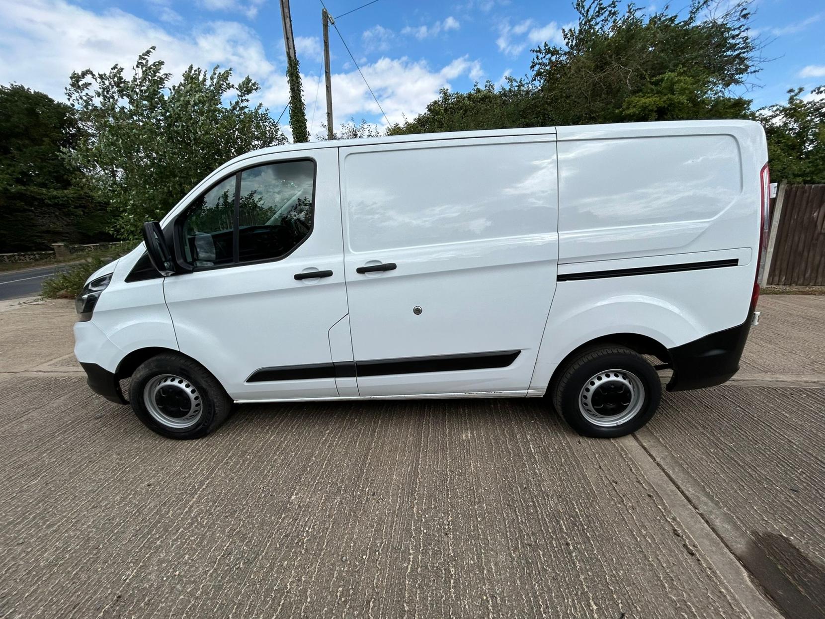 Ford Transit Custom 2.0 300 EcoBlue Panel Van 5dr Diesel Manual L1 H1 Euro 6 (105 ps)