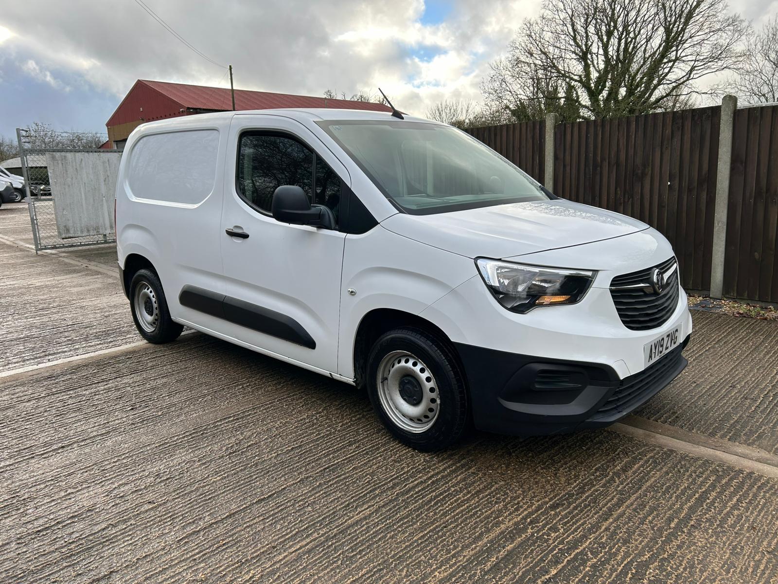 Vauxhall Combo 1.6 Turbo D 2000 Edition Panel Van 4dr Diesel Manual L1 H1 Euro 6 (75 ps)