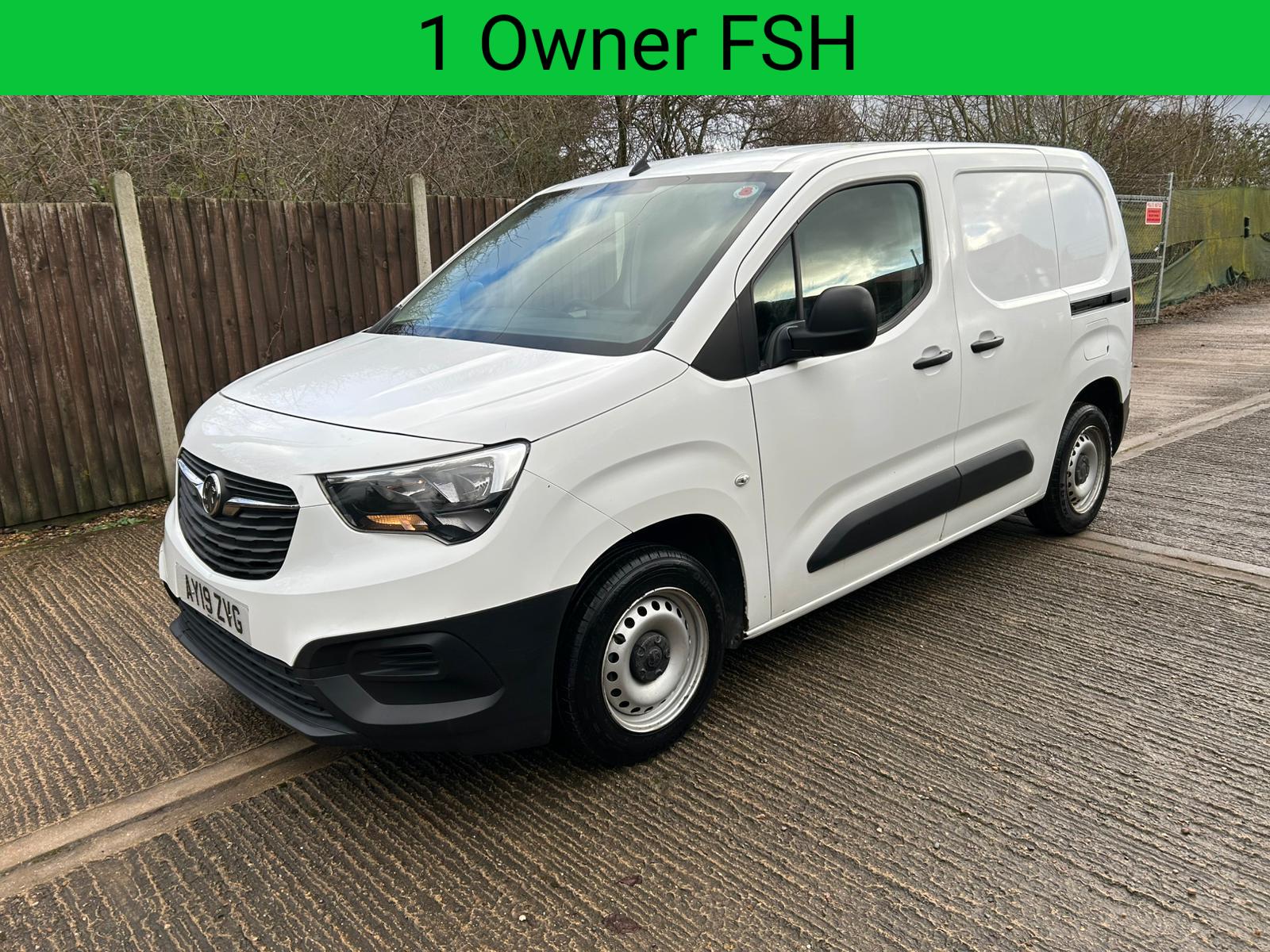 Vauxhall Combo 1.6 Turbo D 2000 Edition Panel Van 4dr Diesel Manual L1 H1 Euro 6 (75 ps)