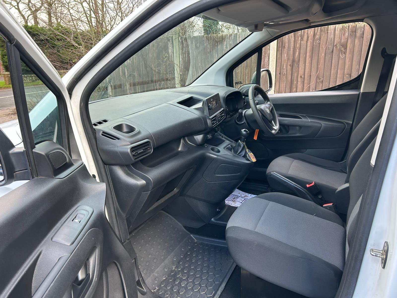 Vauxhall Combo 1.6 Turbo D 2000 Edition Panel Van 4dr Diesel Manual L1 H1 Euro 6 (75 ps)