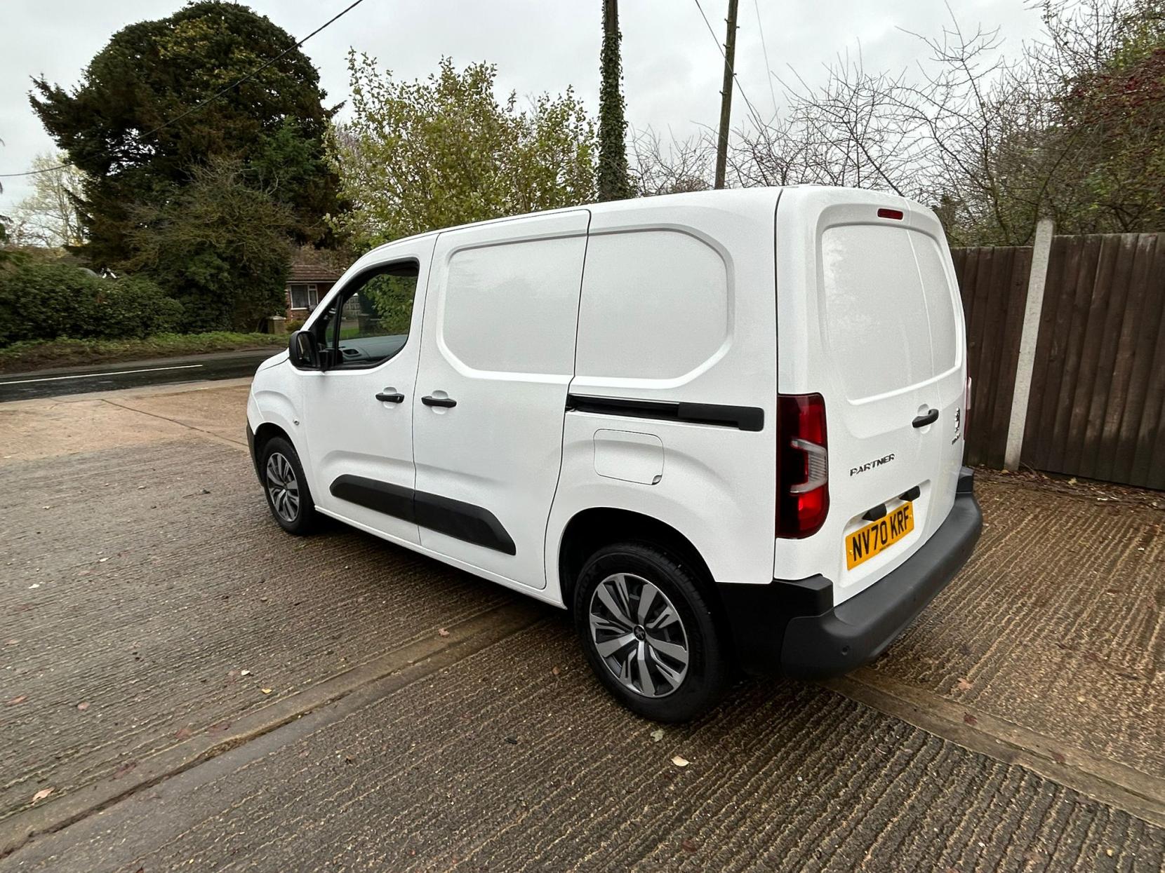 Peugeot Partner 1.5 BlueHDi 1000 Professional Standard Panel Van 5dr Diesel Manual SWB Euro 6 (s/s) (100 bhp)