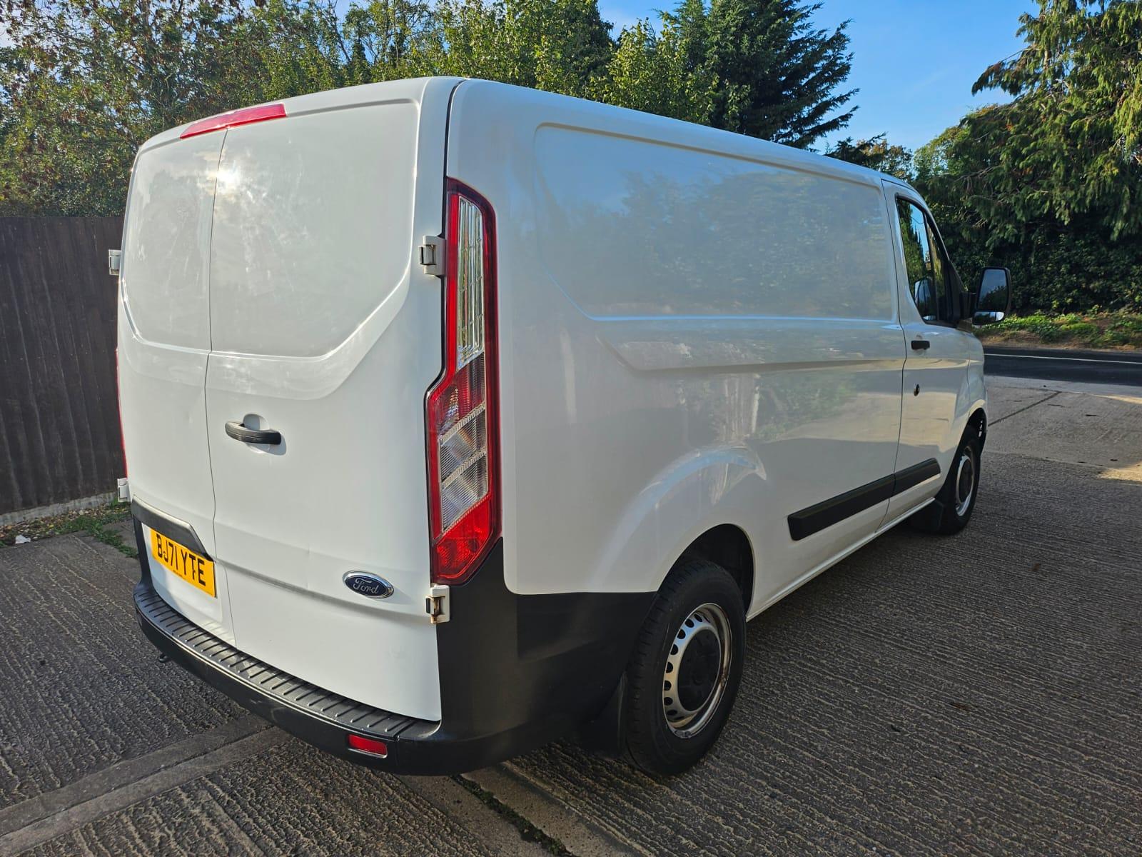 Ford Transit Custom 2.0 300 EcoBlue Leader Panel Van 5dr Diesel Manual L1 H1 Euro 6 (s/s) (105 ps)