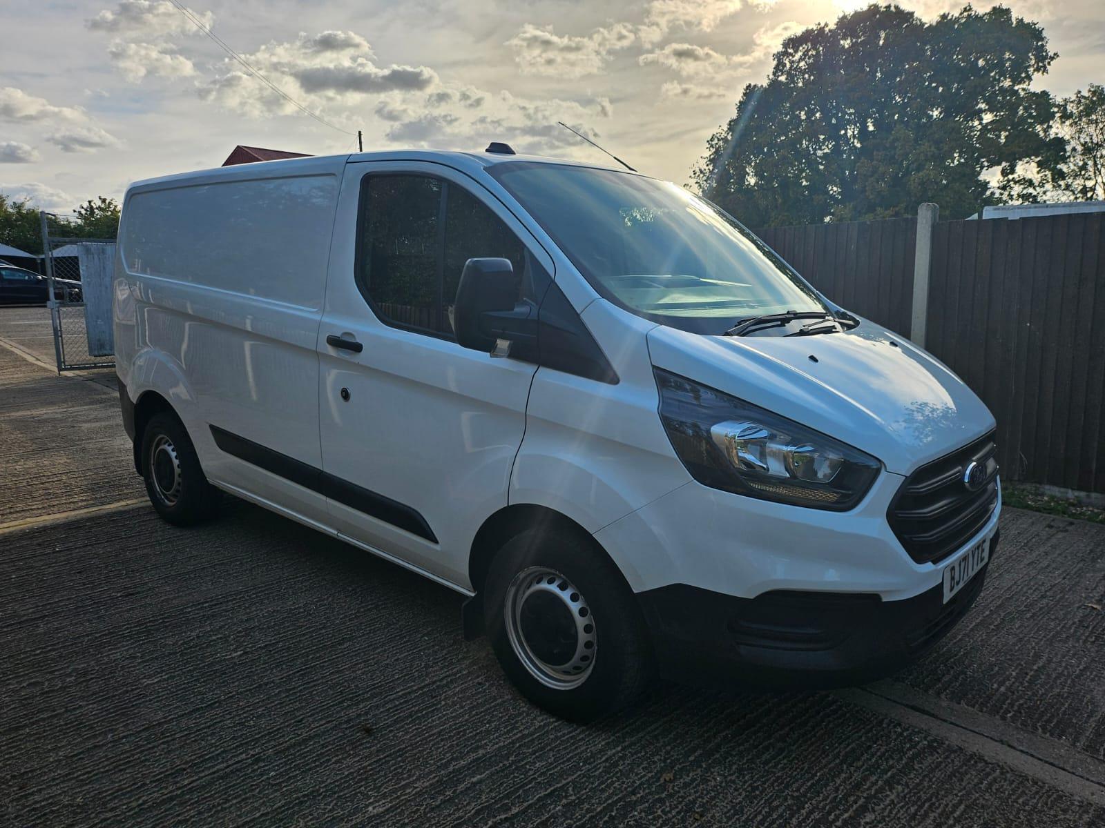 Ford Transit Custom 2.0 300 EcoBlue Leader Panel Van 5dr Diesel Manual L1 H1 Euro 6 (s/s) (105 ps)