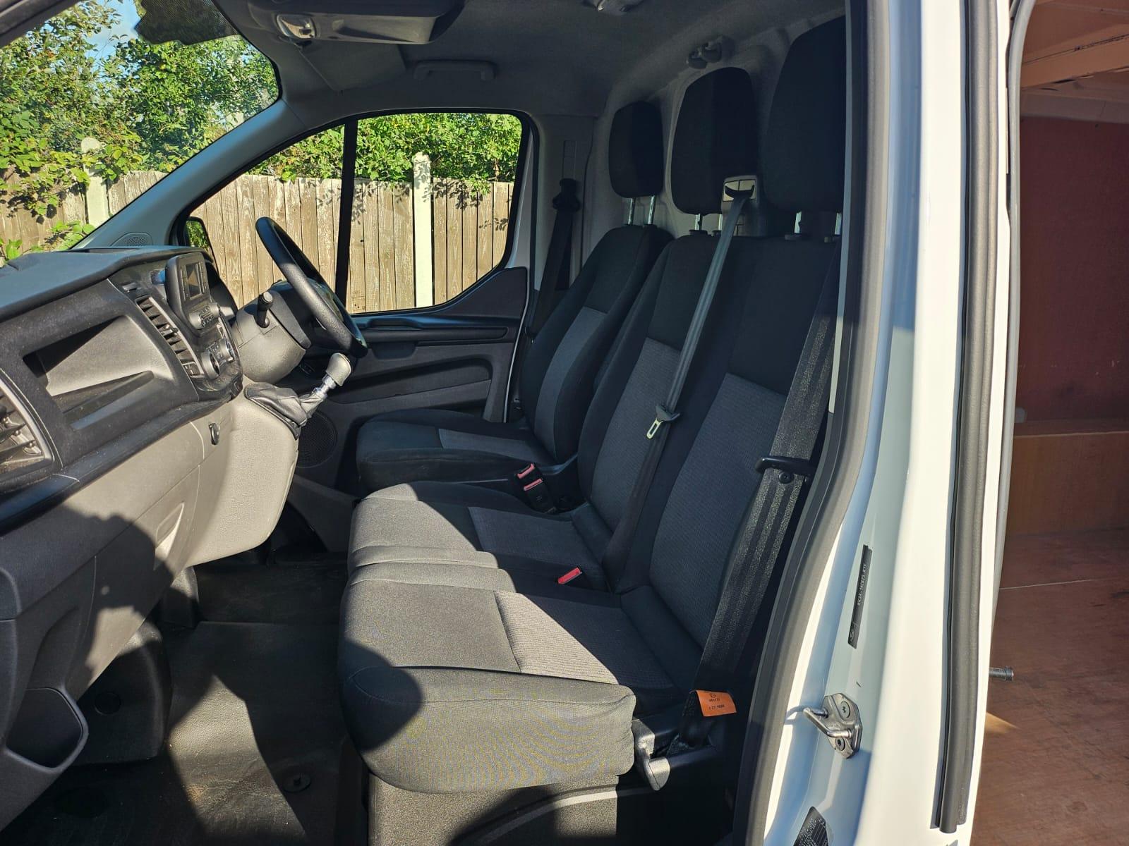 Ford Transit Custom 2.0 300 EcoBlue Leader Panel Van 5dr Diesel Manual L1 H1 Euro 6 (s/s) (105 ps)