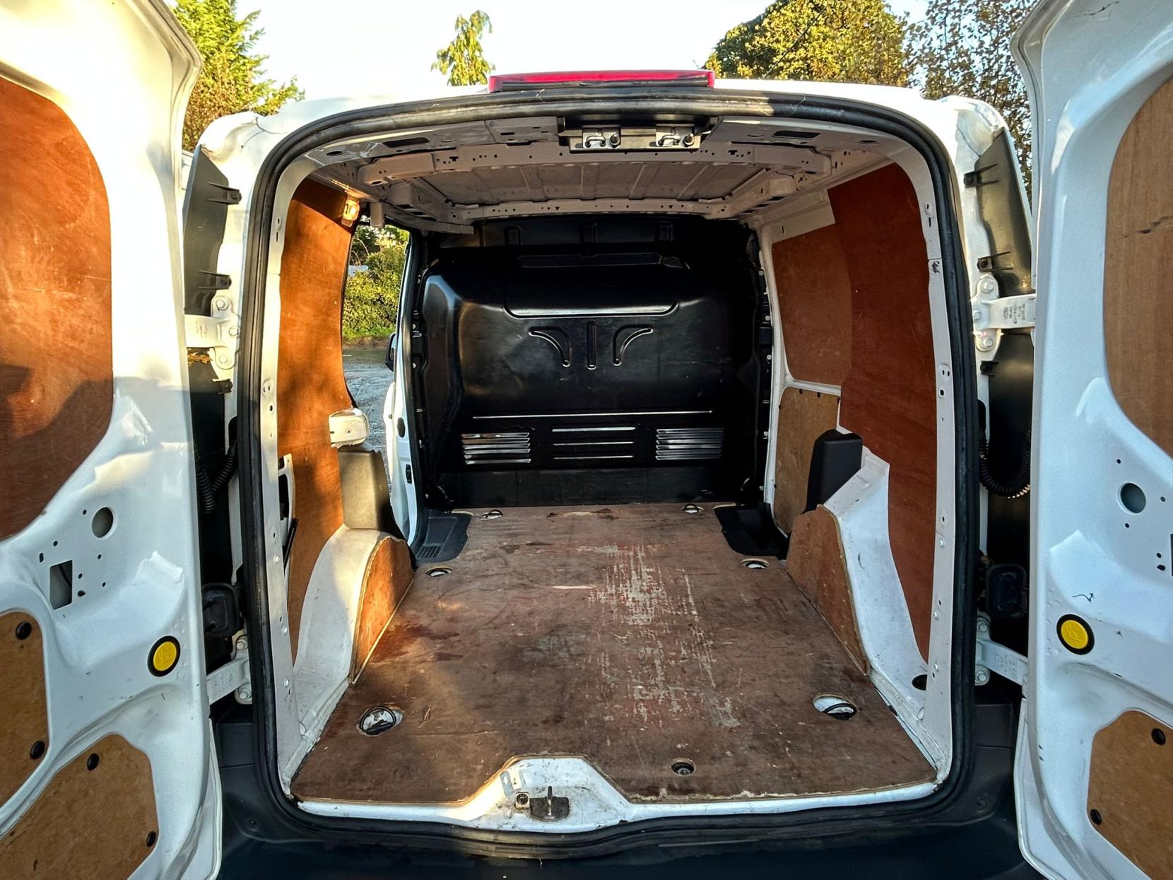 Ford Transit Connect 1.5 TDCi 200 Panel Van 5dr Diesel Manual L1 H1 (120 g/km, 74 bhp)