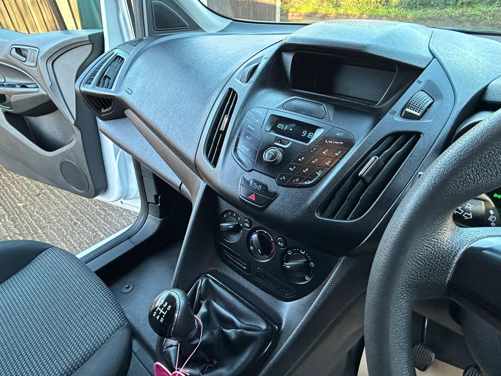 Ford Transit Connect 1.5 TDCi 200 Panel Van 5dr Diesel Manual L1 H1 (120 g/km, 74 bhp)