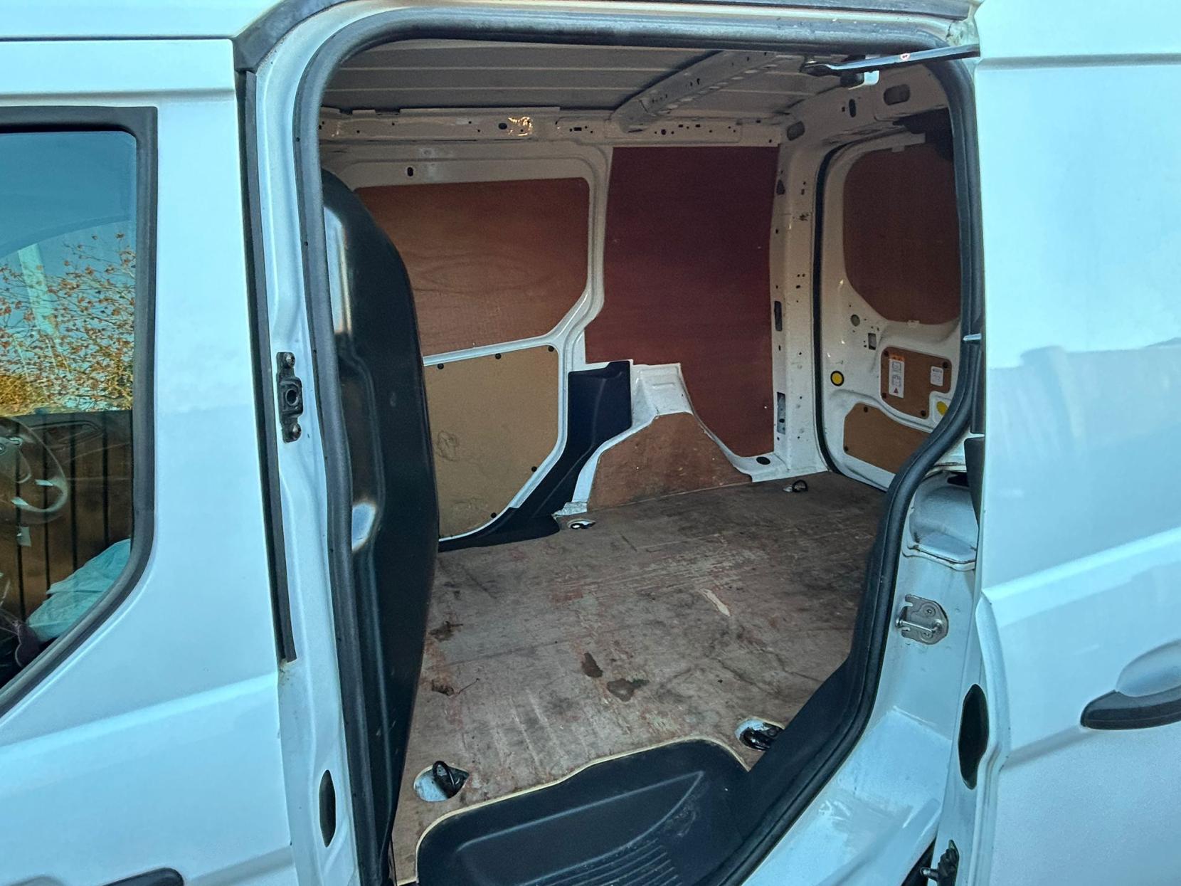 Ford Transit Connect 1.5 TDCi 200 Panel Van 5dr Diesel Manual L1 H1 (120 g/km, 74 bhp)