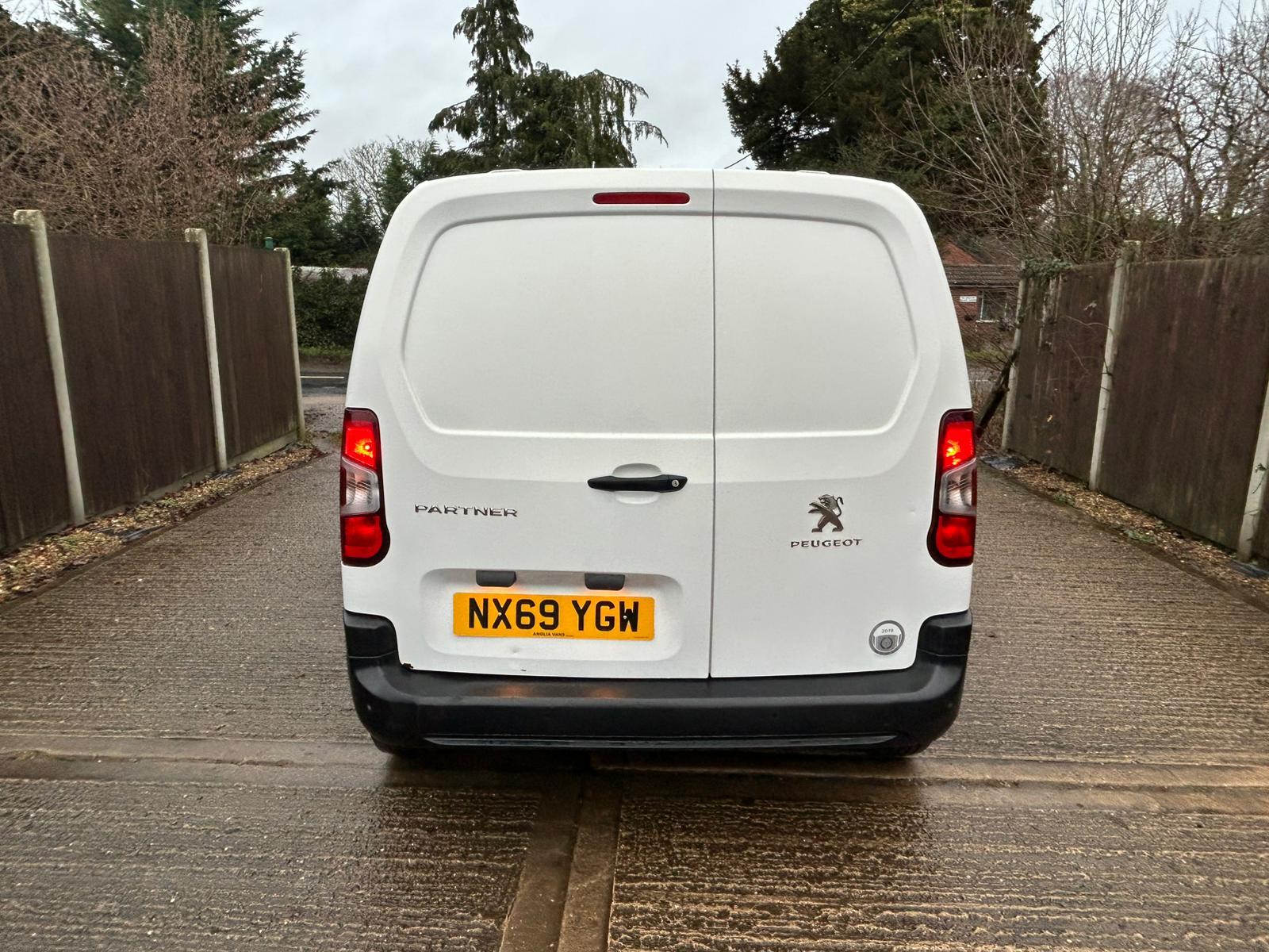 Peugeot Partner 1.5 BlueHDi 1000 Professional Standard Panel Van 5dr Diesel Manual SWB Euro 6 (100 bhp)