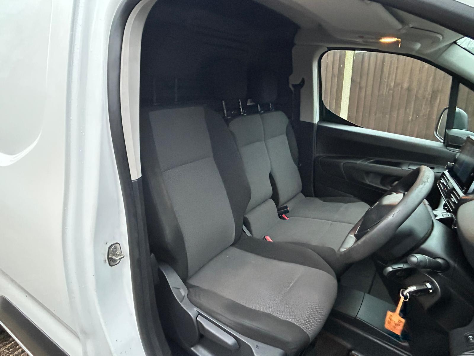 Peugeot Partner 1.5 BlueHDi 1000 Professional Standard Panel Van 5dr Diesel Manual SWB Euro 6 (100 bhp)