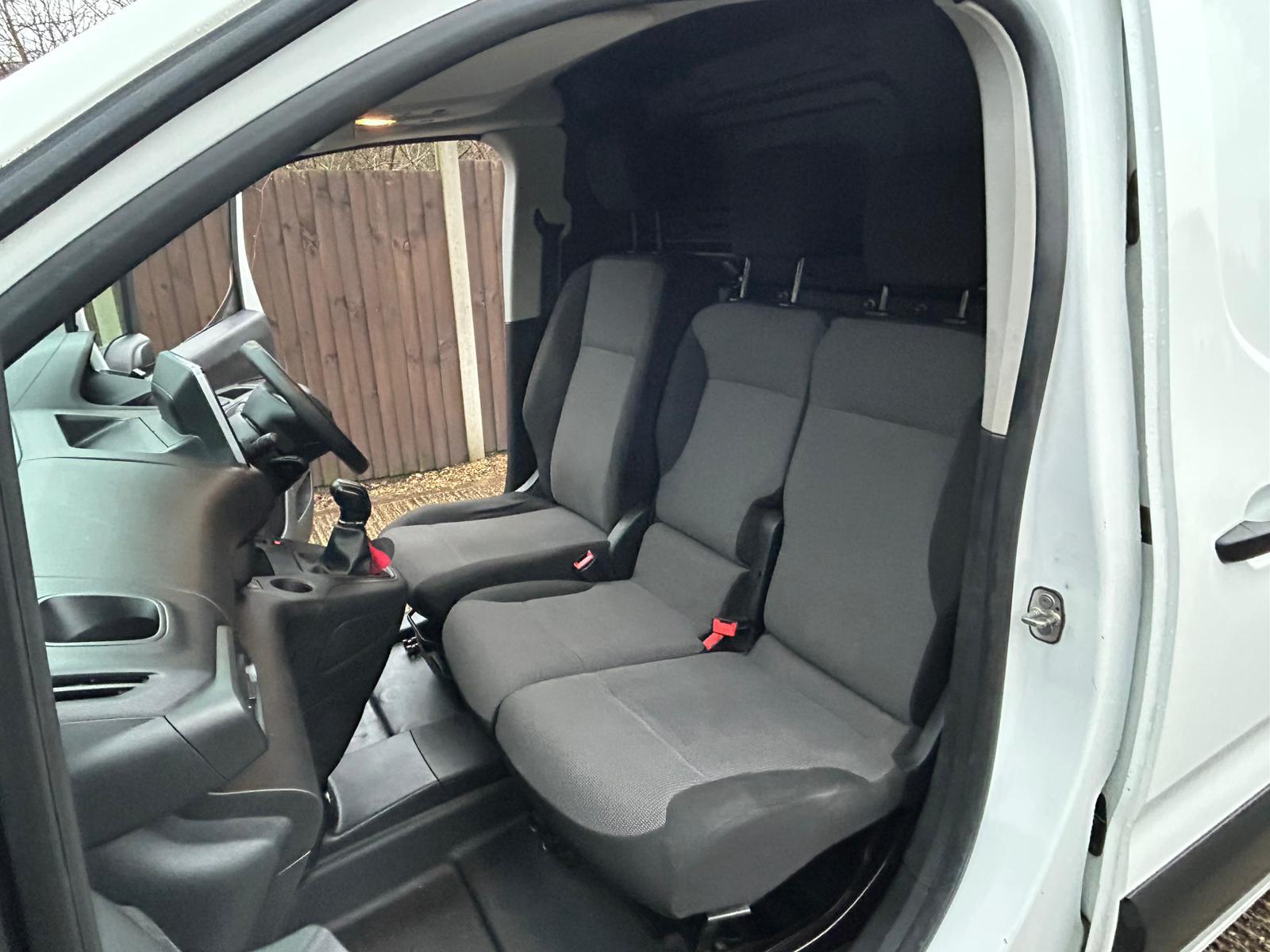 Peugeot Partner 1.5 BlueHDi 1000 Professional Standard Panel Van 5dr Diesel Manual SWB Euro 6 (100 bhp)