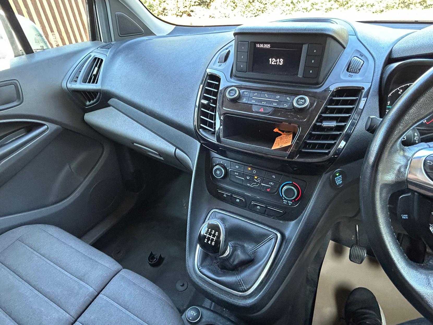 Ford Transit Connect 1.5 200 EcoBlue Limited Panel Van 5dr Diesel Manual L1 Euro 6 (s/s) (120 ps)