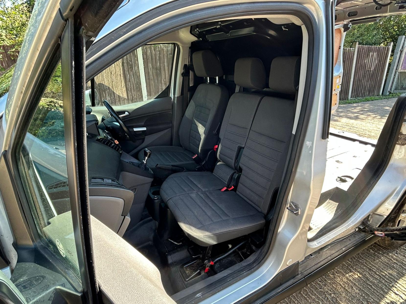 Ford Transit Connect 1.5 200 EcoBlue Limited Panel Van 5dr Diesel Manual L1 Euro 6 (s/s) (120 ps)