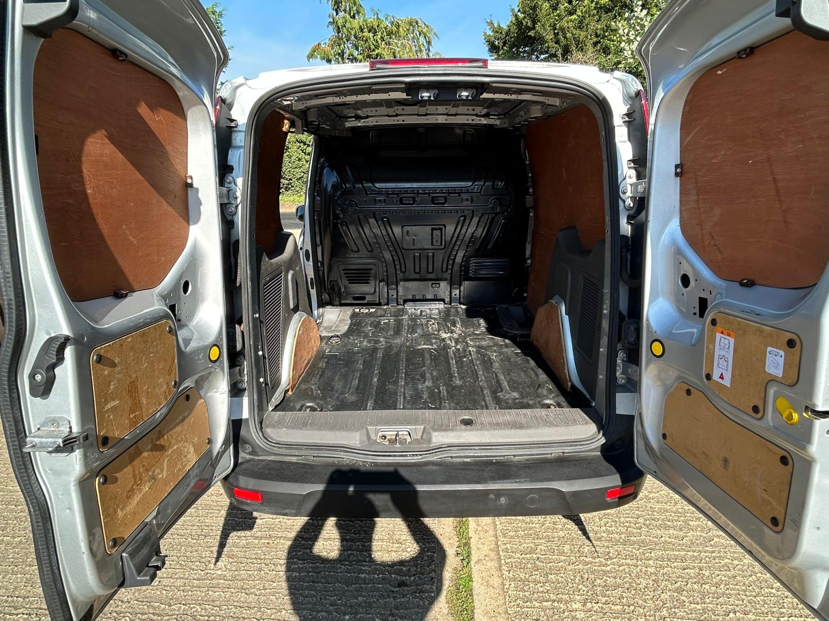 Ford Transit Connect 1.5 200 EcoBlue Limited Panel Van 5dr Diesel Manual L1 Euro 6 (s/s) (120 ps)