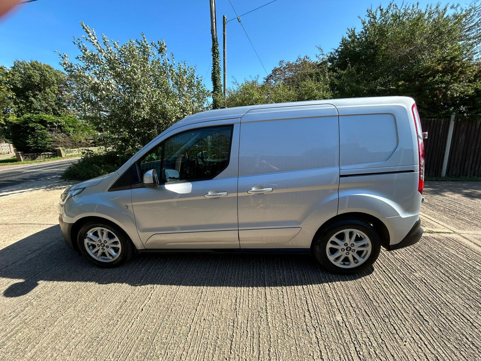 Ford Transit Connect 1.5 200 EcoBlue Limited Panel Van 5dr Diesel Manual L1 Euro 6 (s/s) (120 ps)