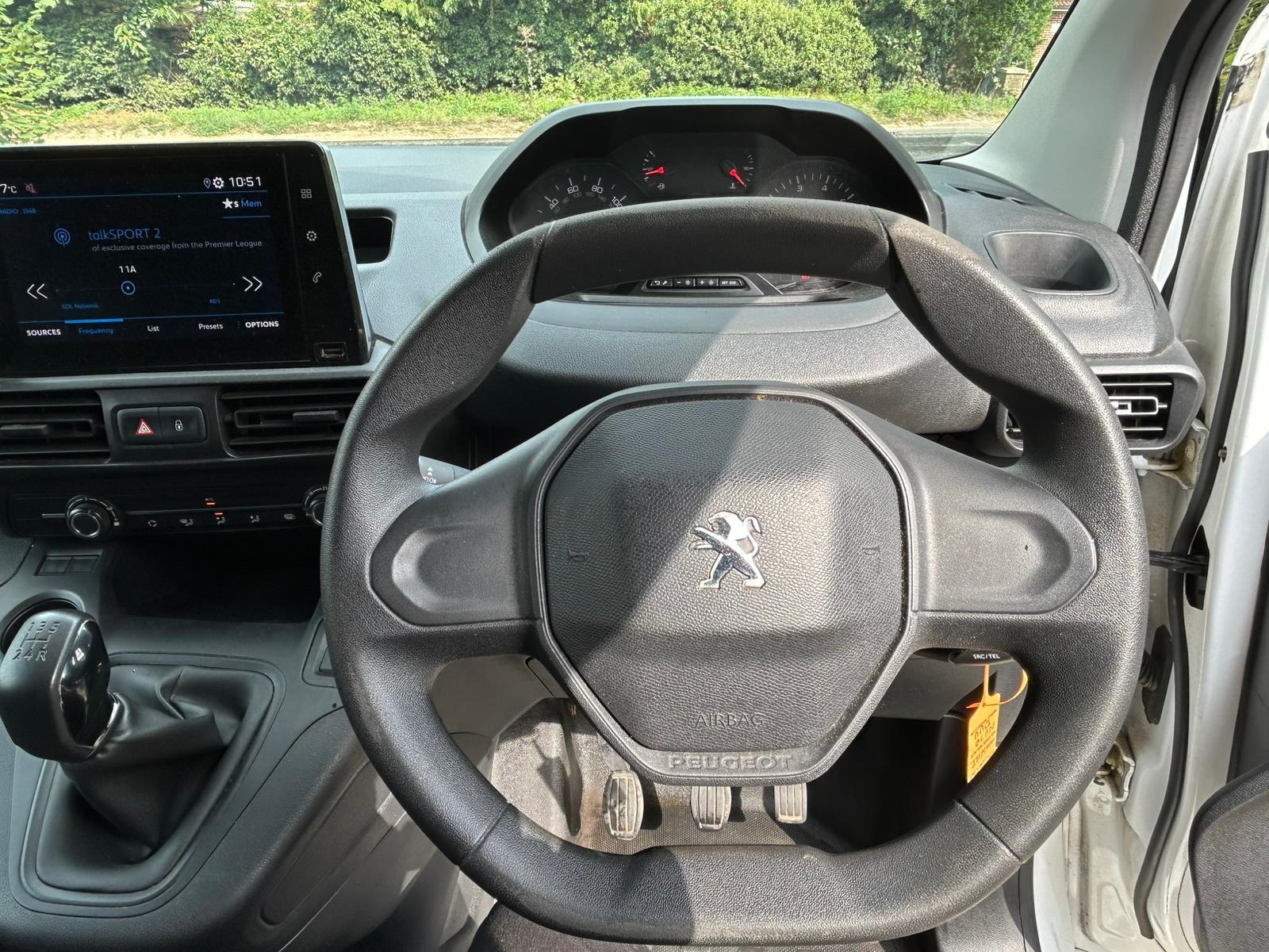 Peugeot Partner 1.5 BlueHDi 1000 Professional Standard Panel Van 5dr Diesel Manual SWB Euro 6 (s/s) (100 bhp)