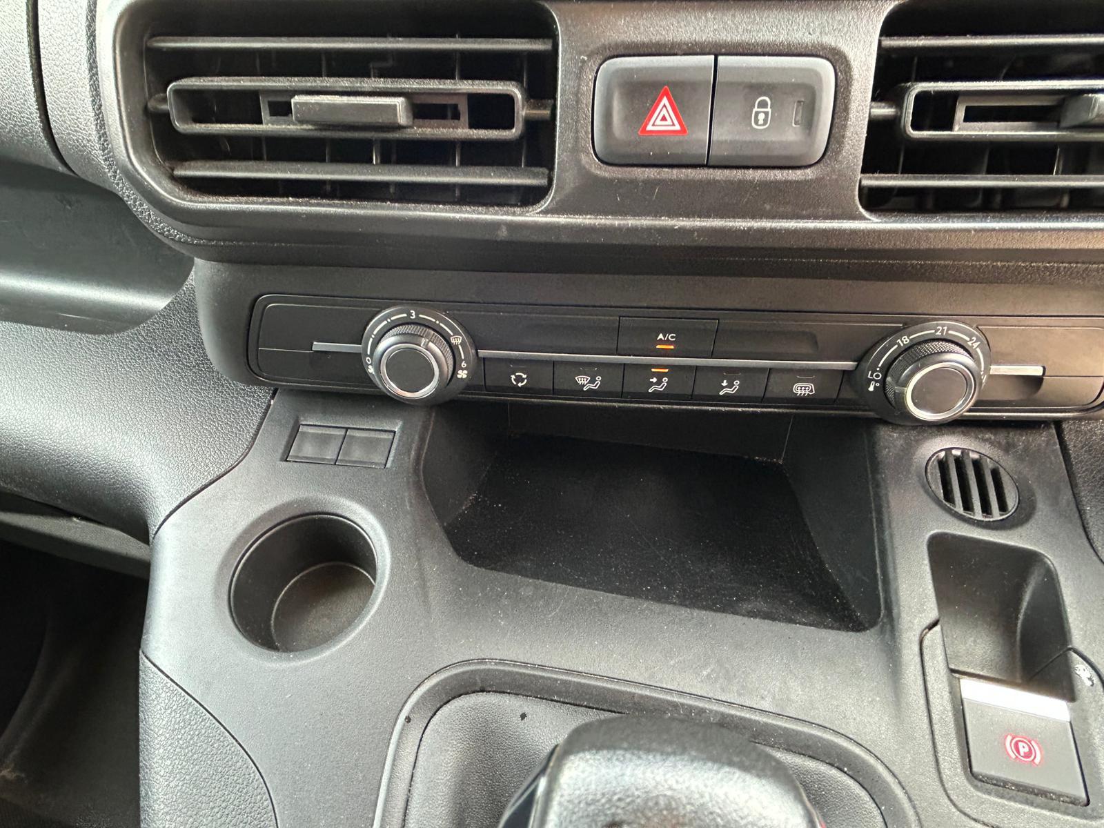 Peugeot Partner 1.5 BlueHDi 1000 Professional Standard Panel Van 5dr Diesel Manual SWB Euro 6 (s/s) (100 bhp)