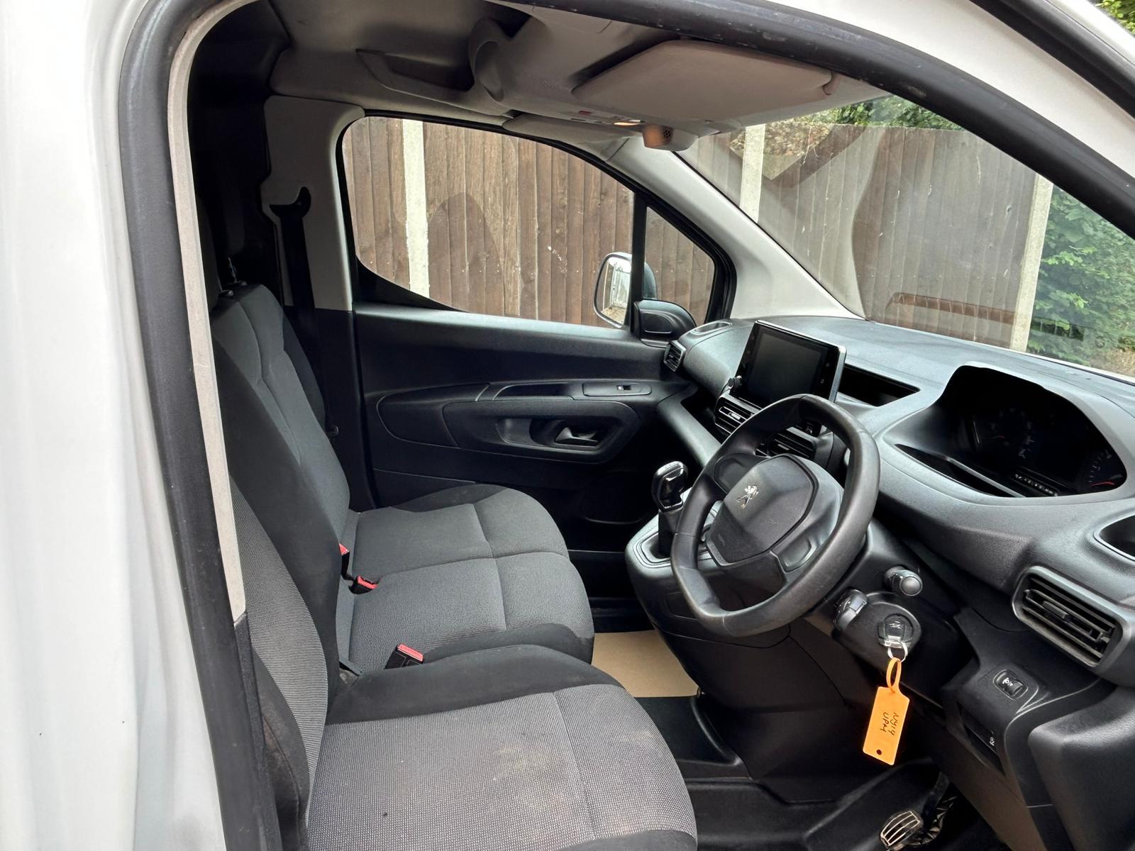 Peugeot Partner 1.6 BlueHDi 1000 Professional Standard Panel Van 5dr Diesel Manual SWB Euro 6 (s/s) (100 bhp)