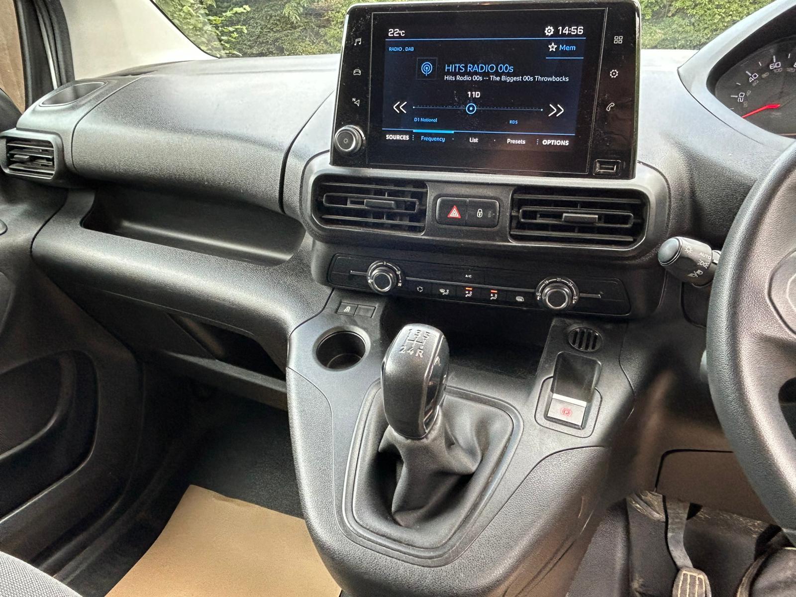 Peugeot Partner 1.6 BlueHDi 1000 Professional Standard Panel Van 5dr Diesel Manual SWB Euro 6 (s/s) (100 bhp)