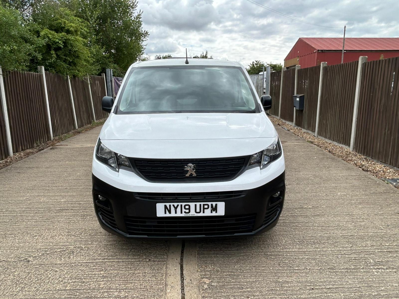 Peugeot Partner 1.6 BlueHDi 1000 Professional Standard Panel Van 5dr Diesel Manual SWB Euro 6 (s/s) (100 bhp)