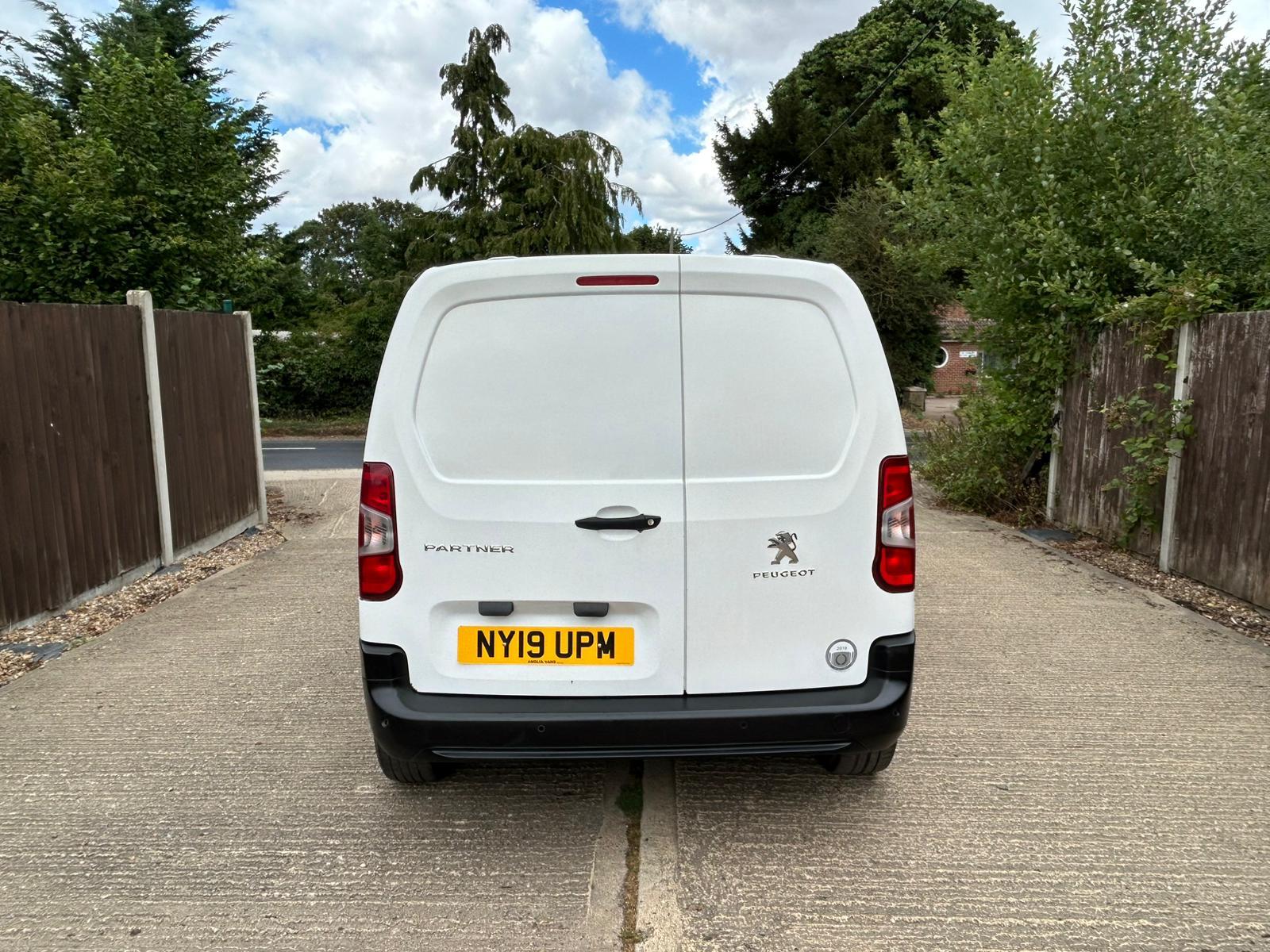Peugeot Partner 1.6 BlueHDi 1000 Professional Standard Panel Van 5dr Diesel Manual SWB Euro 6 (s/s) (100 bhp)