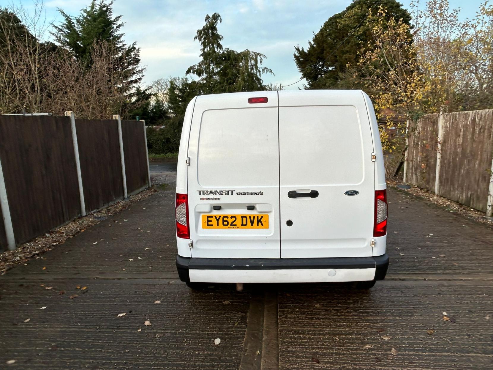 Ford Transit Connect 1.8 TDCi T200 Panel Van 4dr Diesel Manual L1 H1 DPF (159 g/km, 74 bhp)