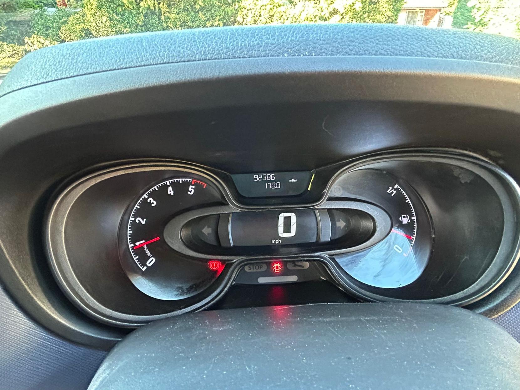 Vauxhall Vivaro 1.6 CDTi 2900 Combi Van Double Cab 5dr Diesel Manual L2 H1 Euro 6 (s/s) (9 Seat) (120 ps)