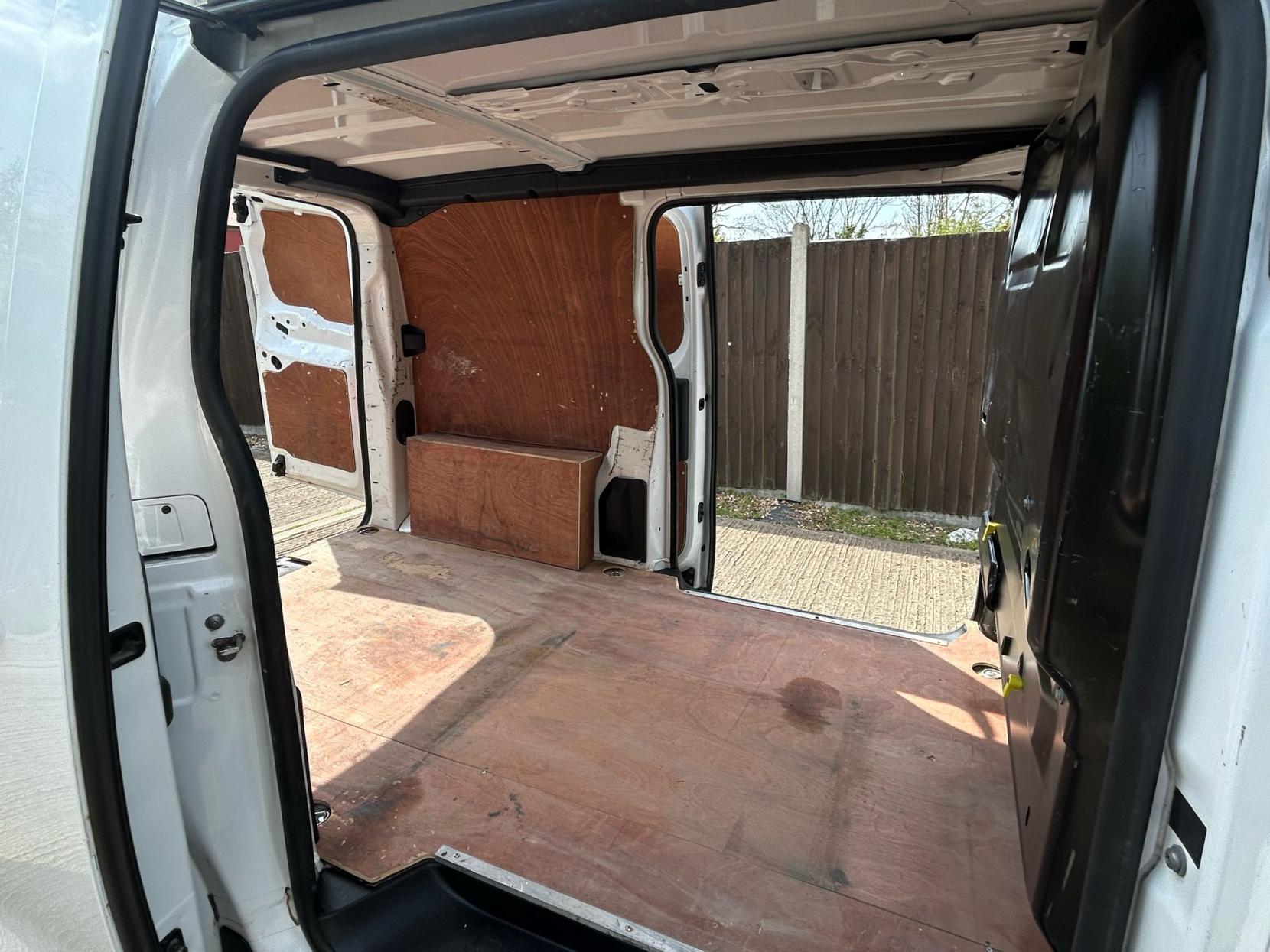Peugeot Expert 1.5 BlueHDi 1000 Professional Standard Panel Van 6dr Diesel Manual MWB Euro 6 (s/s) (100 bhp)