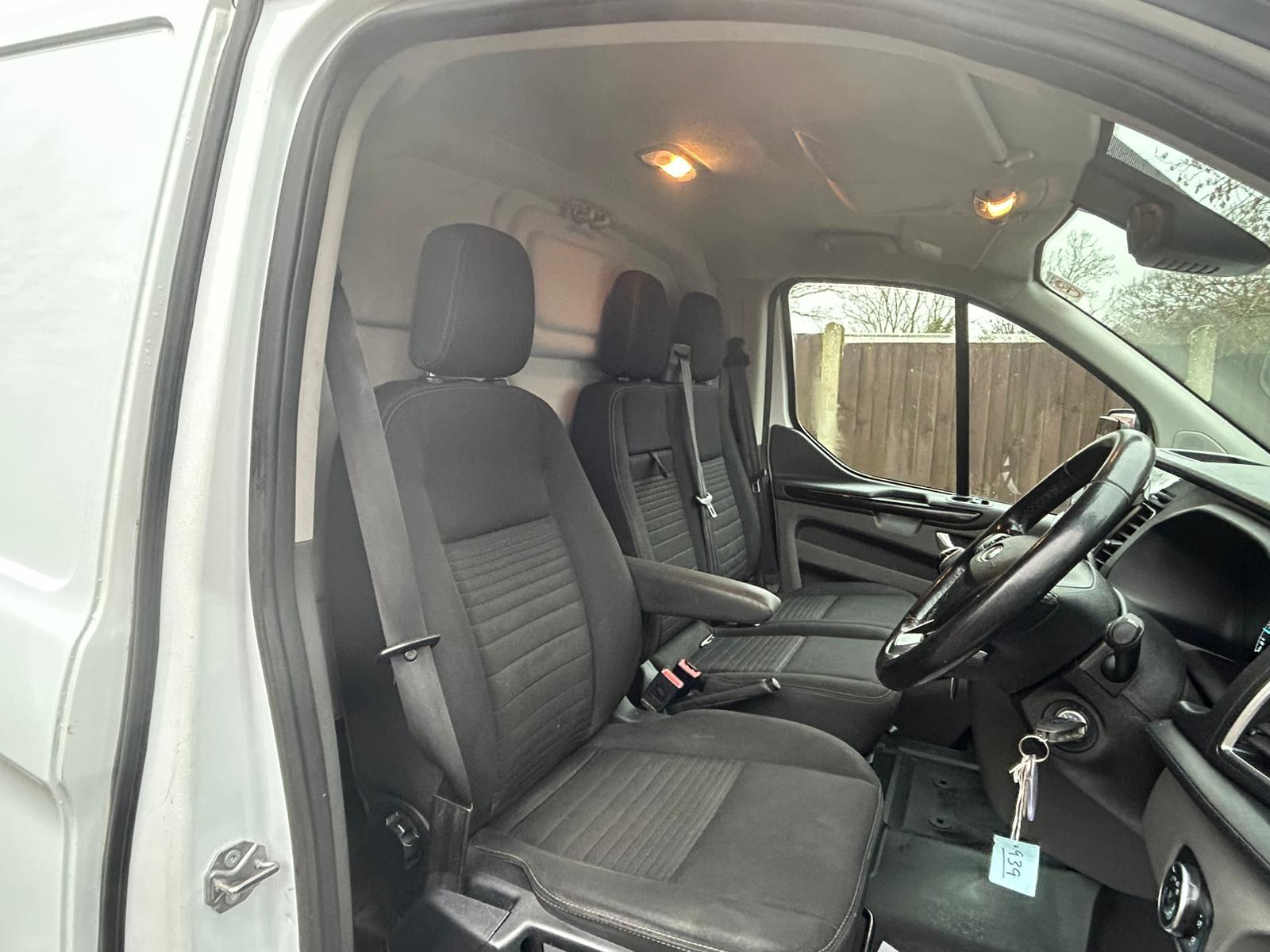 Ford Transit Custom 2.0 300 EcoBlue Limited Panel Van 5dr Diesel Manual L1 H1 Euro 6 (s/s) (130 ps)