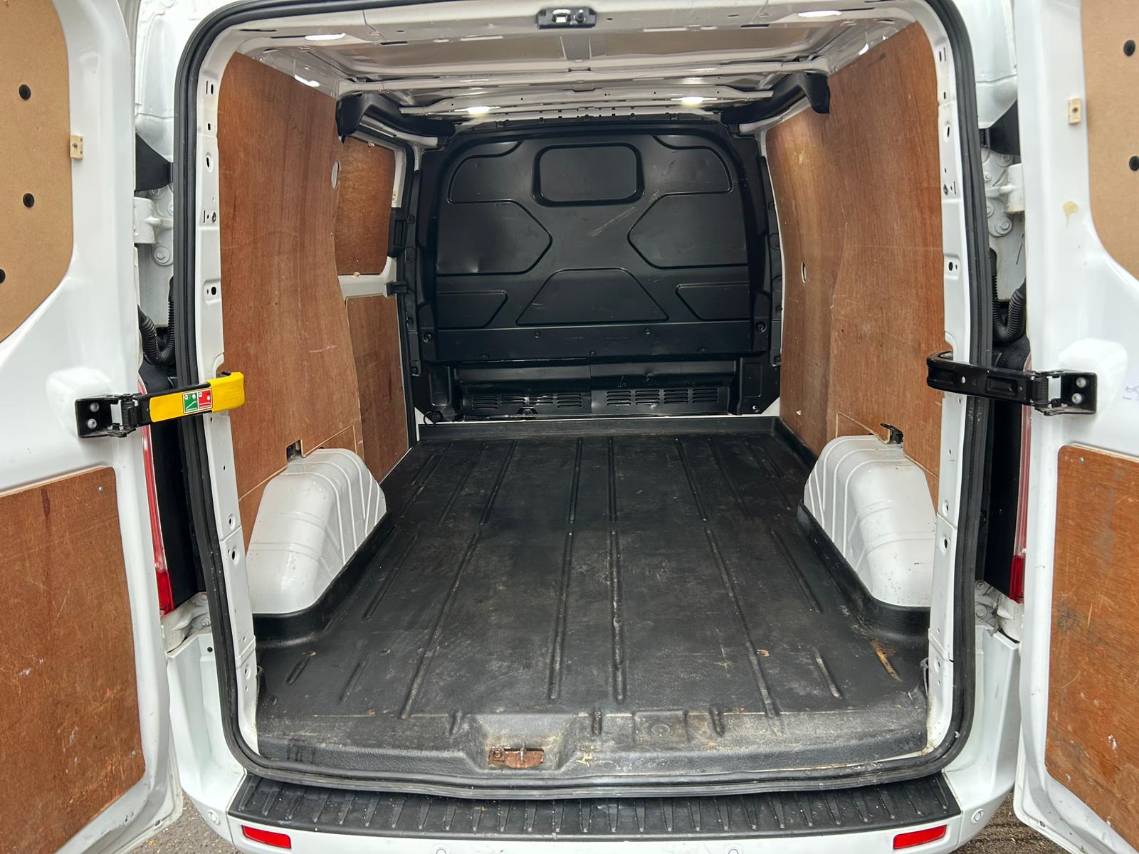 Ford Transit Custom 2.0 300 EcoBlue Limited Panel Van 5dr Diesel Manual L1 H1 Euro 6 (s/s) (130 ps)