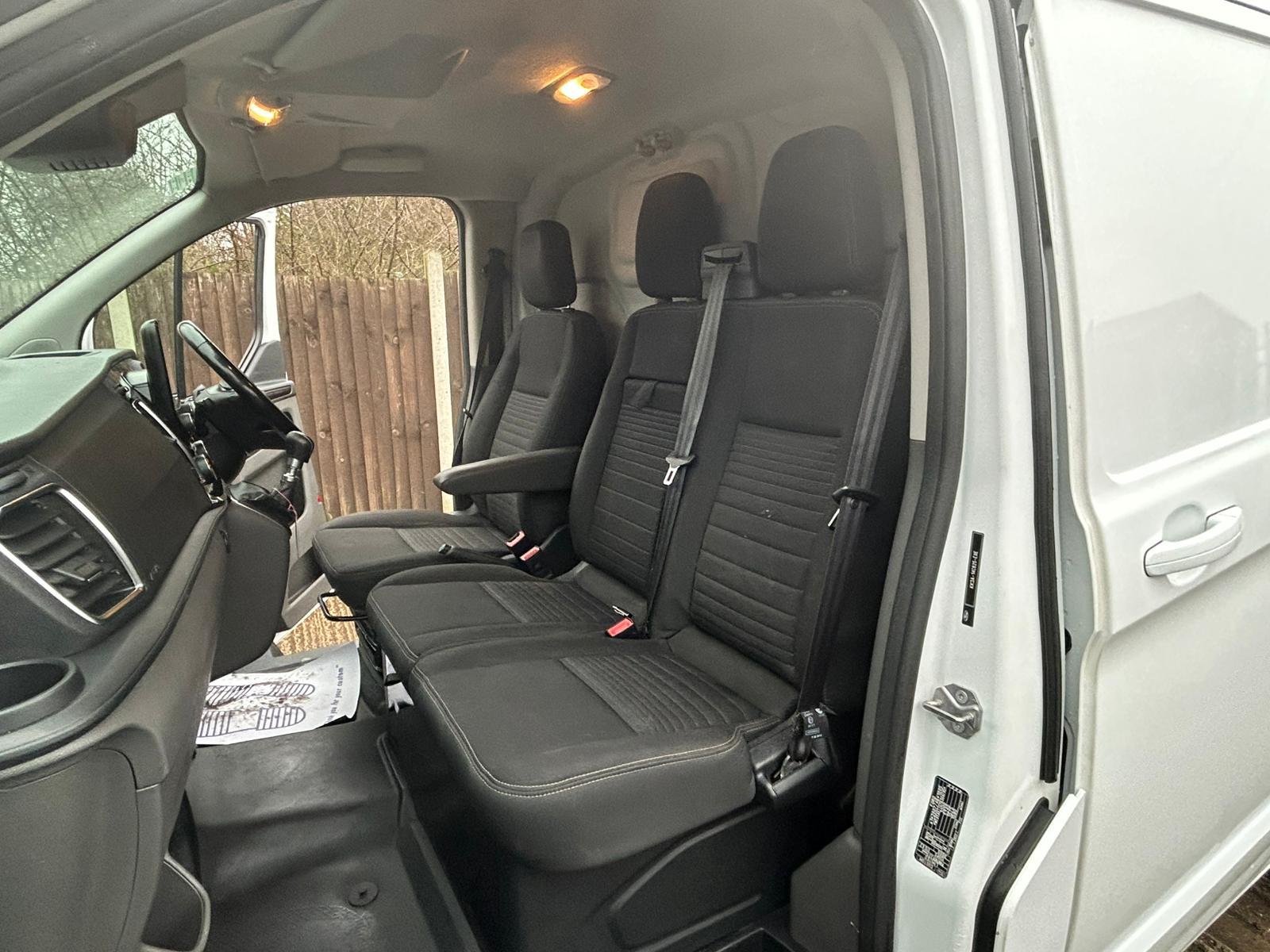 Ford Transit Custom 2.0 300 EcoBlue Limited Panel Van 5dr Diesel Manual L1 H1 Euro 6 (s/s) (130 ps)