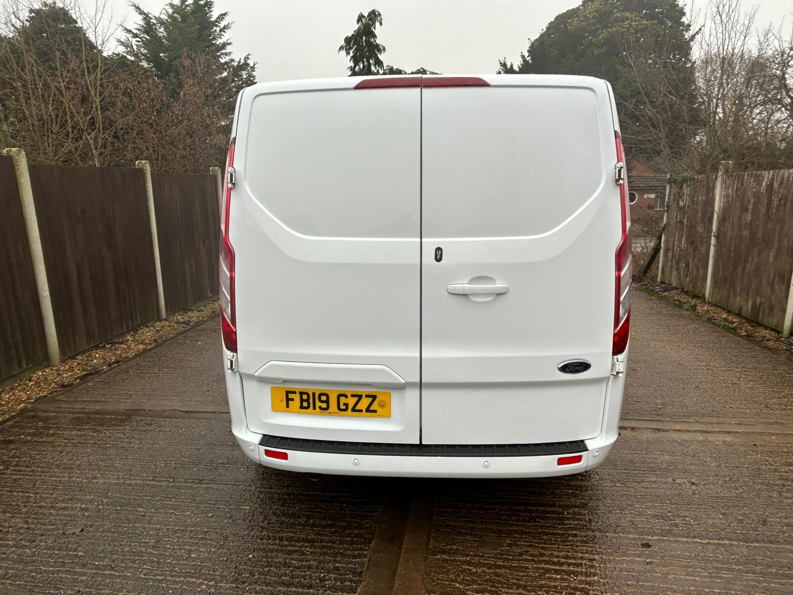 Ford Transit Custom 2.0 300 EcoBlue Limited Panel Van 5dr Diesel Manual L1 H1 Euro 6 (s/s) (130 ps)