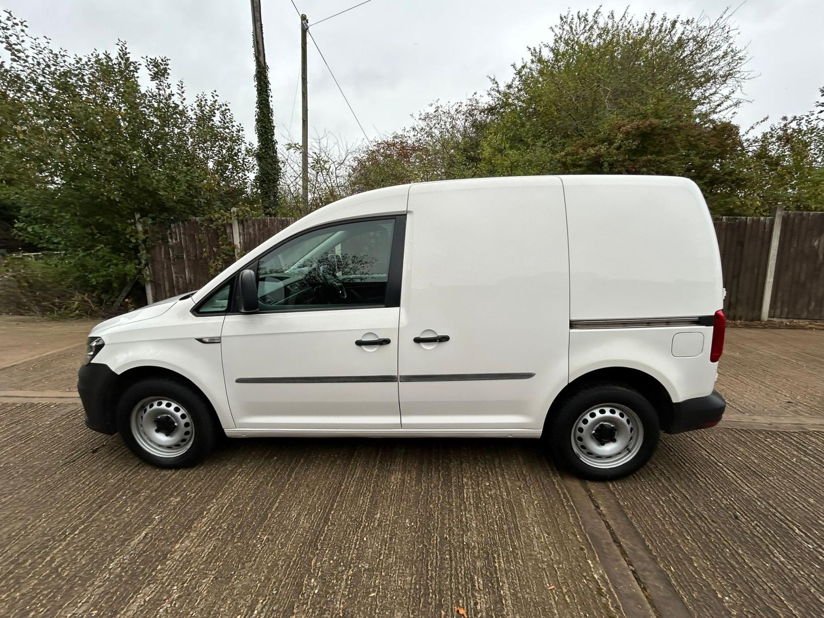 Volkswagen Caddy 2.0 TDI C20 BlueMotion Tech Startline Panel Van 5dr Diesel Manual SWB Euro 6 (s/s) (102 ps)