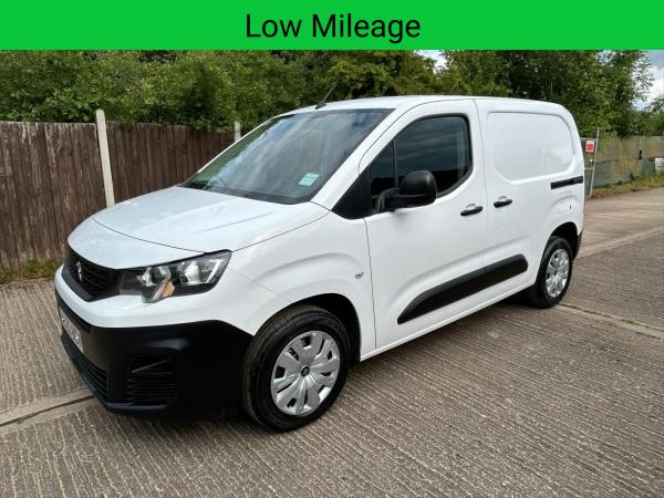 Peugeot Partner 1.5 BlueHDi 1000 Professional Standard Panel Van 5dr Diesel Manual SWB Euro 6 (100 bhp)