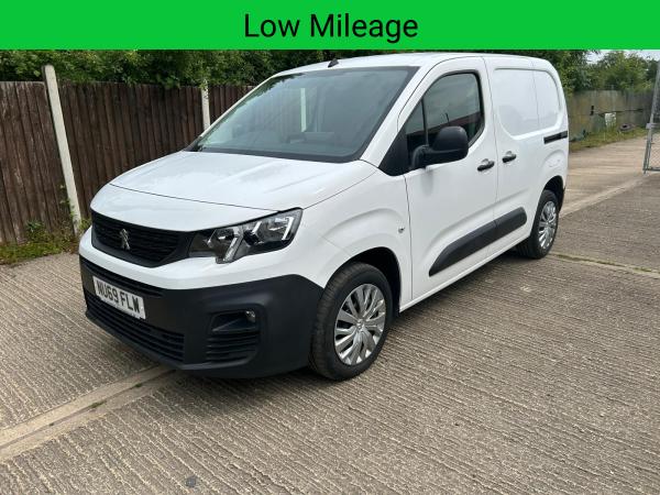 Peugeot Partner 1.5 BlueHDi 1000 Professional Standard Panel Van 5dr Diesel Manual SWB Euro 6 (100 bhp)