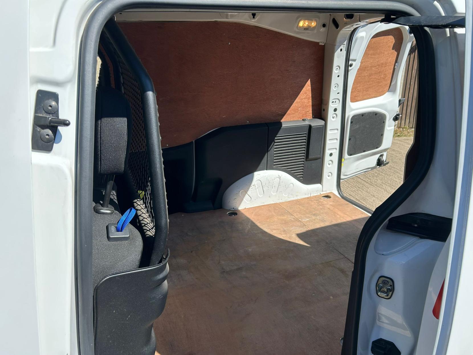 Peugeot Partner 1.6 BlueHDi 854 Professional Panel Van 5dr Diesel Manual L1 (112 g/km, 97.64 bhp)