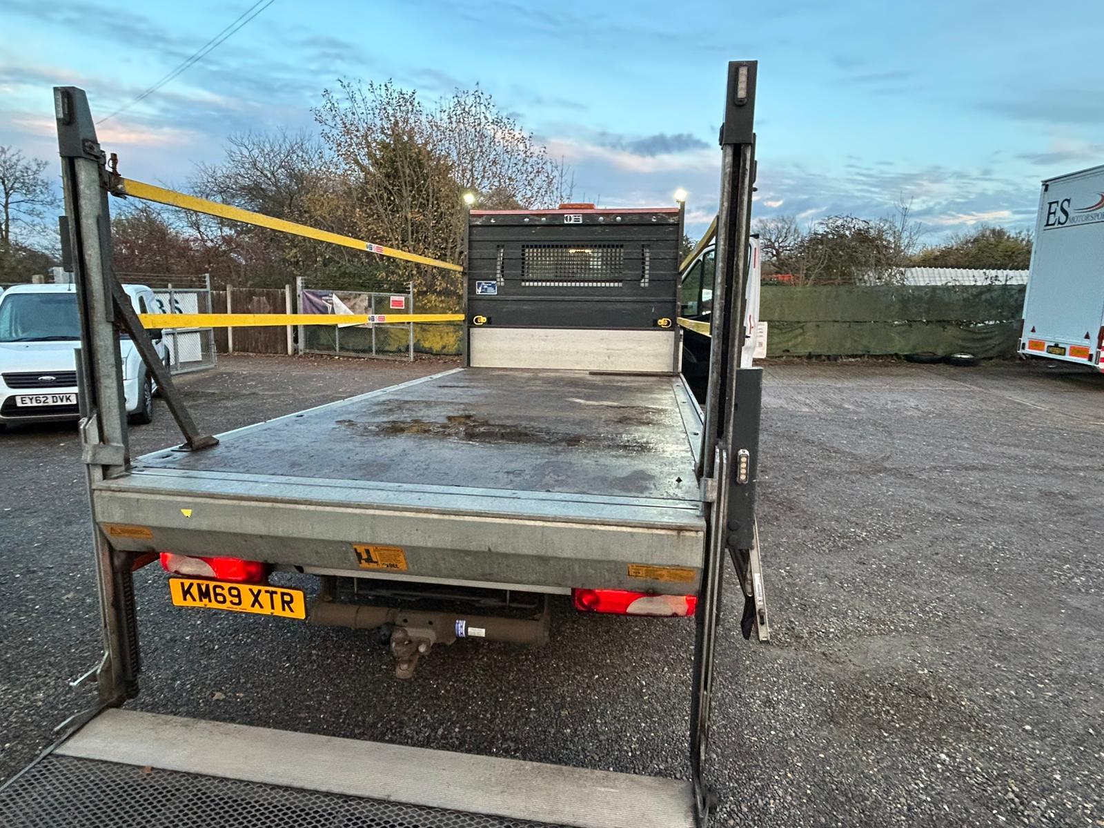 Mercedes-Benz Sprinter 2.1 316 CDI Chassis Cab 2dr Diesel Manual RWD L3 Euro 6 (163 ps)