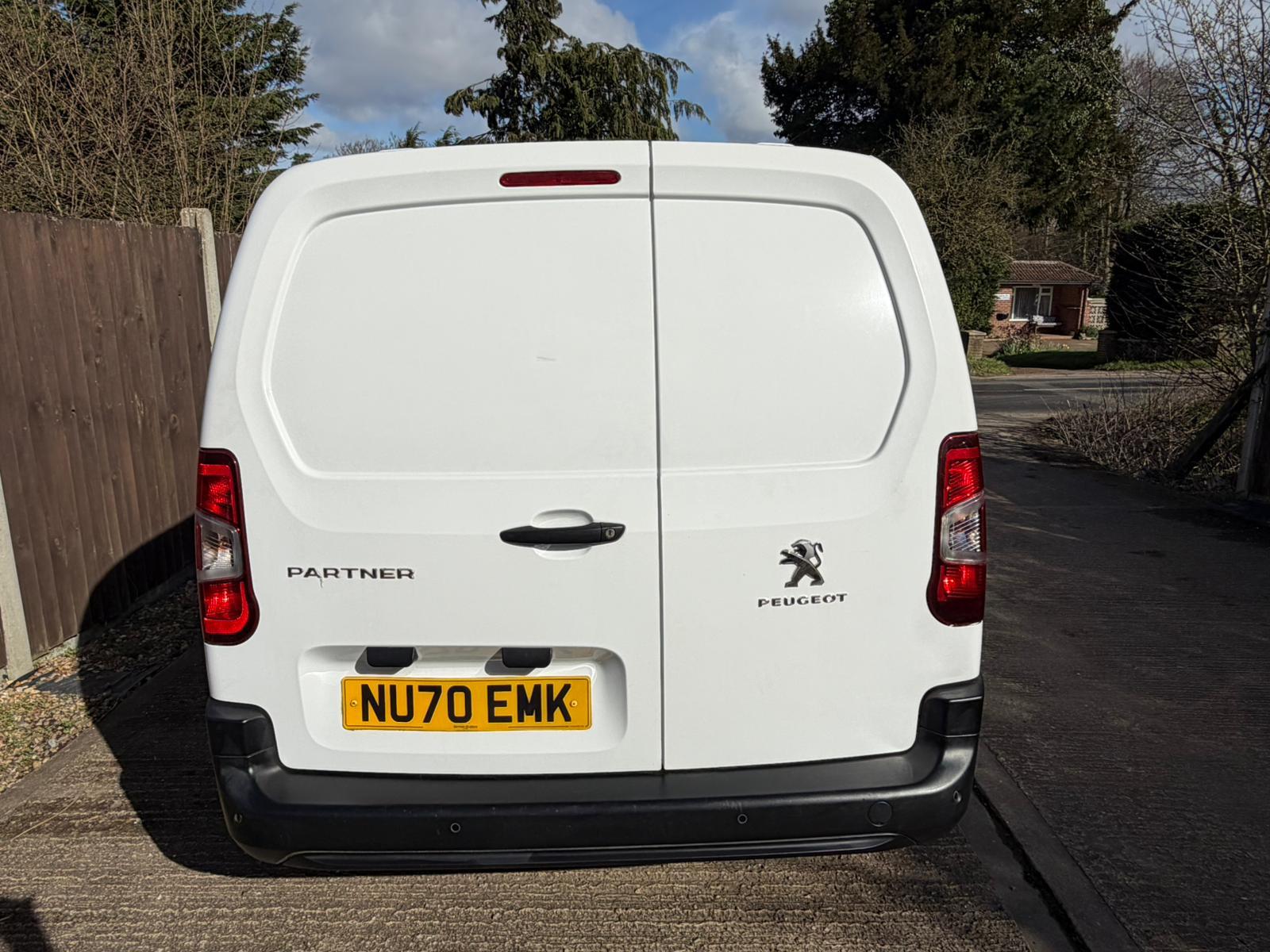 Peugeot Partner 1.5 BlueHDi 950 Professional Long Panel Van 6dr Diesel Manual LWB Euro 6 (s/s) (100 bhp)