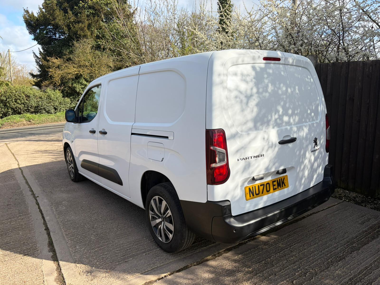 Peugeot Partner 1.5 BlueHDi 950 Professional Long Panel Van 6dr Diesel Manual LWB Euro 6 (s/s) (100 bhp)