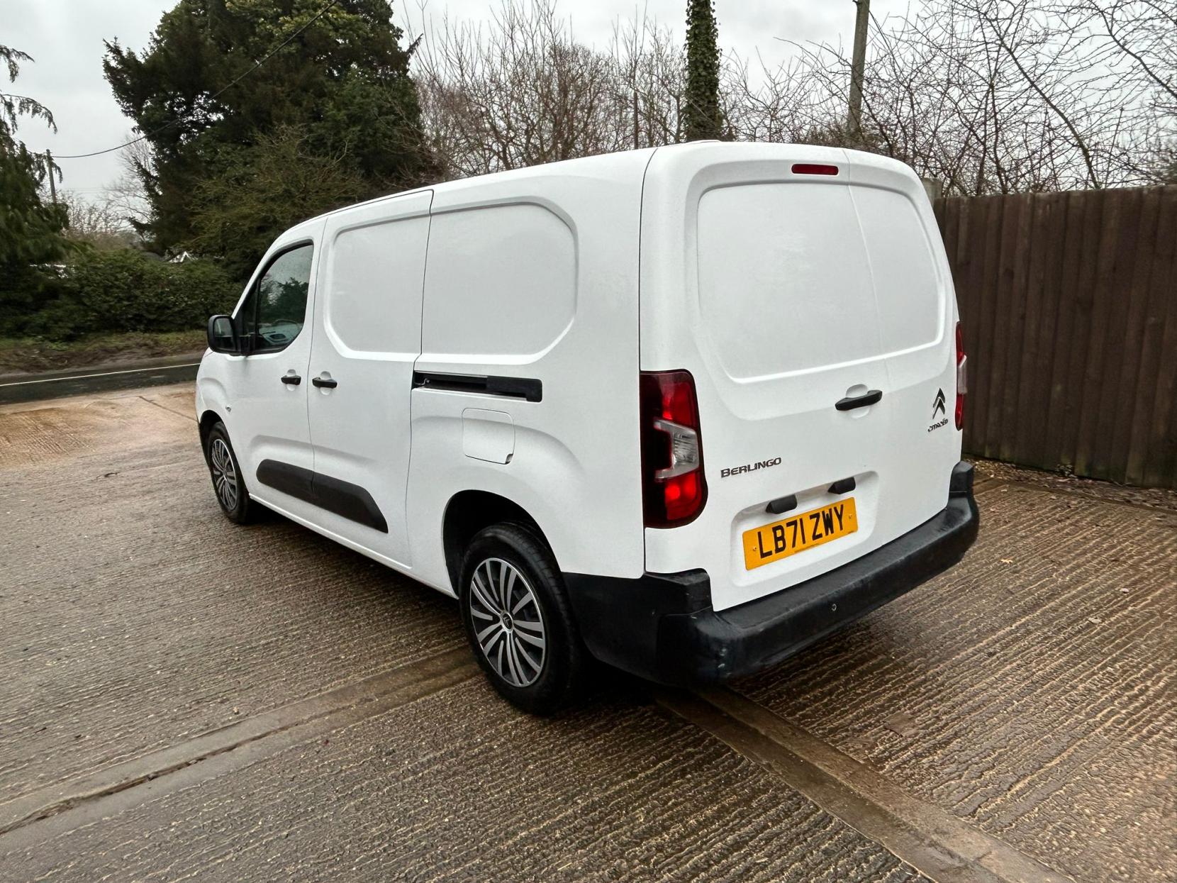 Citroen Berlingo 1.5 BlueHDi 850 Enterprise XL Pro Crew Van Double Cab 6dr Diesel Manual LWB Euro 6 (s/s) (100 ps)