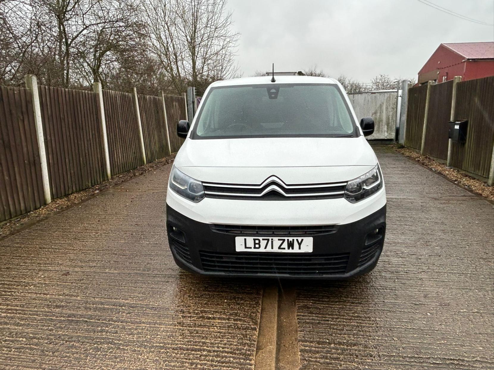 Citroen Berlingo 1.5 BlueHDi 850 Enterprise XL Pro Crew Van Double Cab 6dr Diesel Manual LWB Euro 6 (s/s) (100 ps)