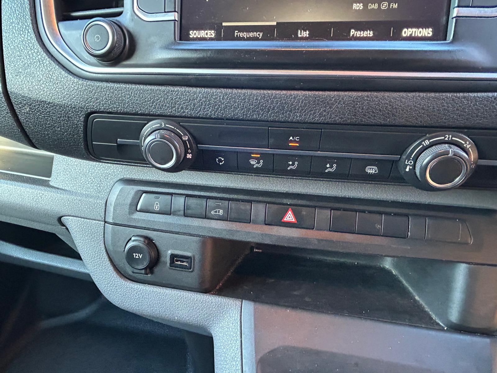 Vauxhall Vivaro 1.5 Turbo D 2900 Dynamic Panel Van 6dr Diesel Manual L2 H1 Euro 6 (s/s) (100 ps)