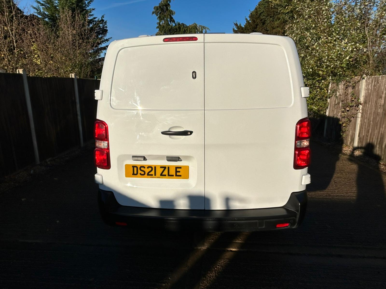 Vauxhall Vivaro 1.5 Turbo D 2900 Dynamic Panel Van 6dr Diesel Manual L2 H1 Euro 6 (s/s) (100 ps)